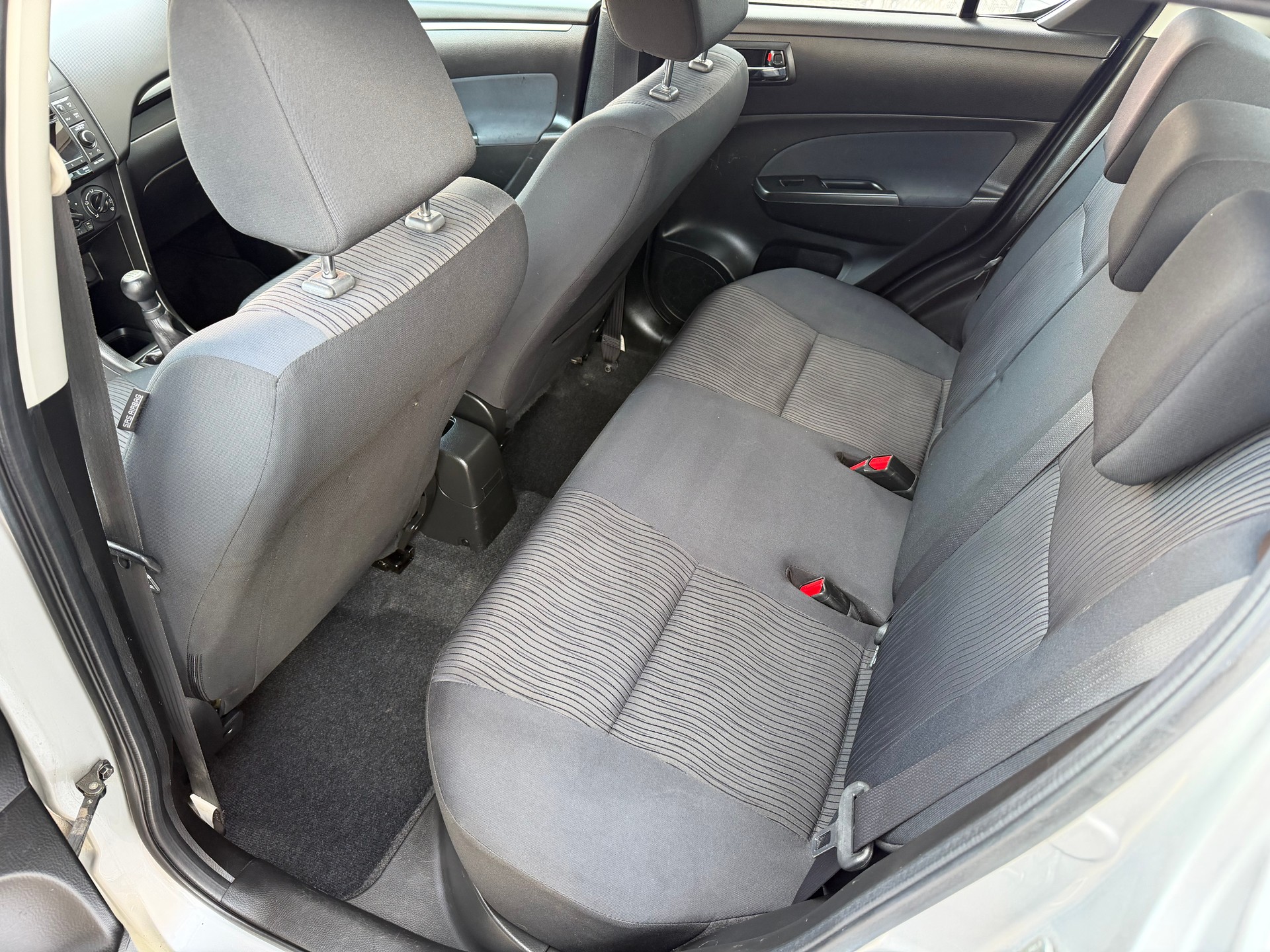 SUZUKI Swift 1.2i 16V GL Top 4x4-image-6