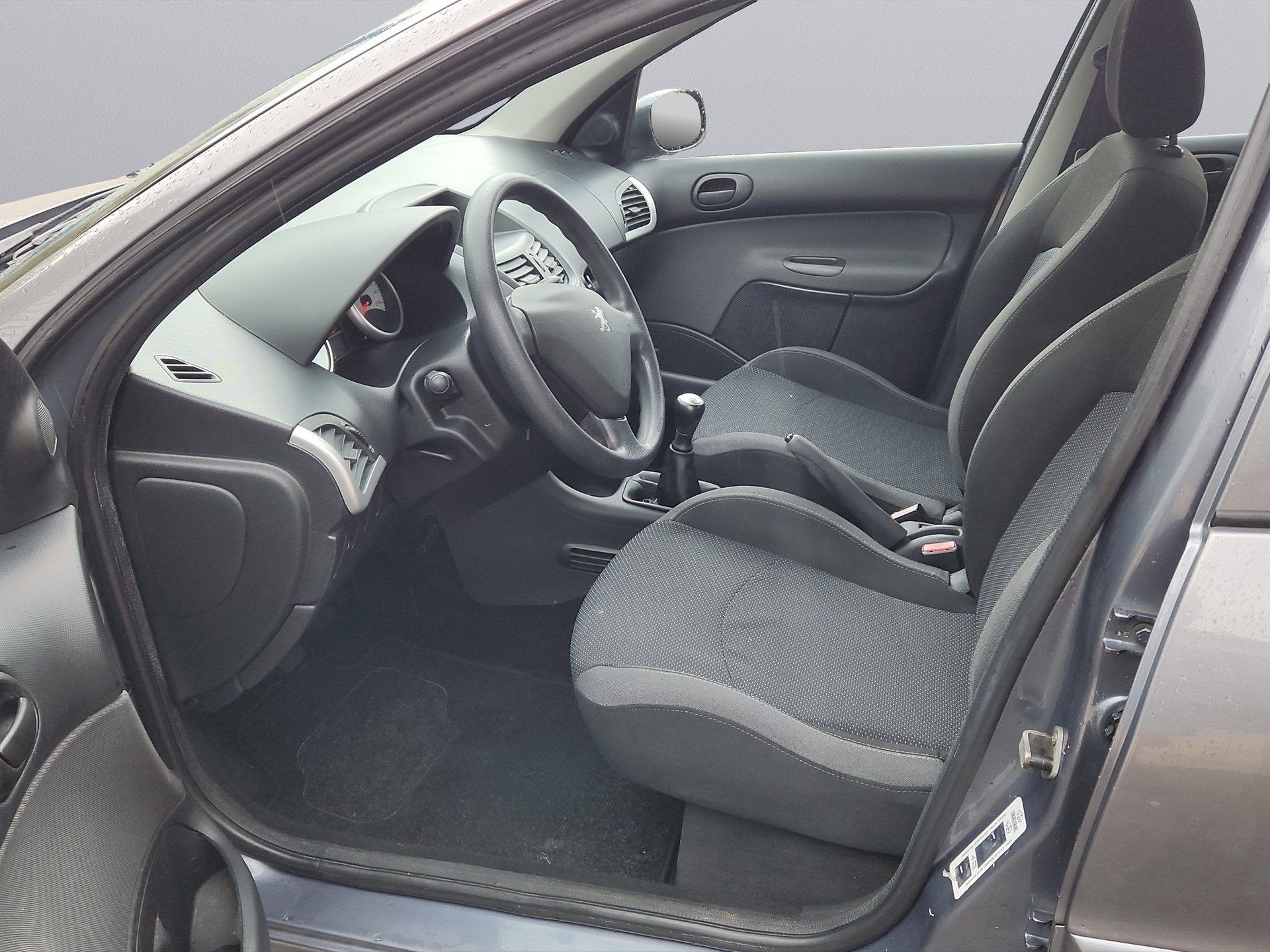 PEUGEOT 206+ 1.4 Trendy-image-8