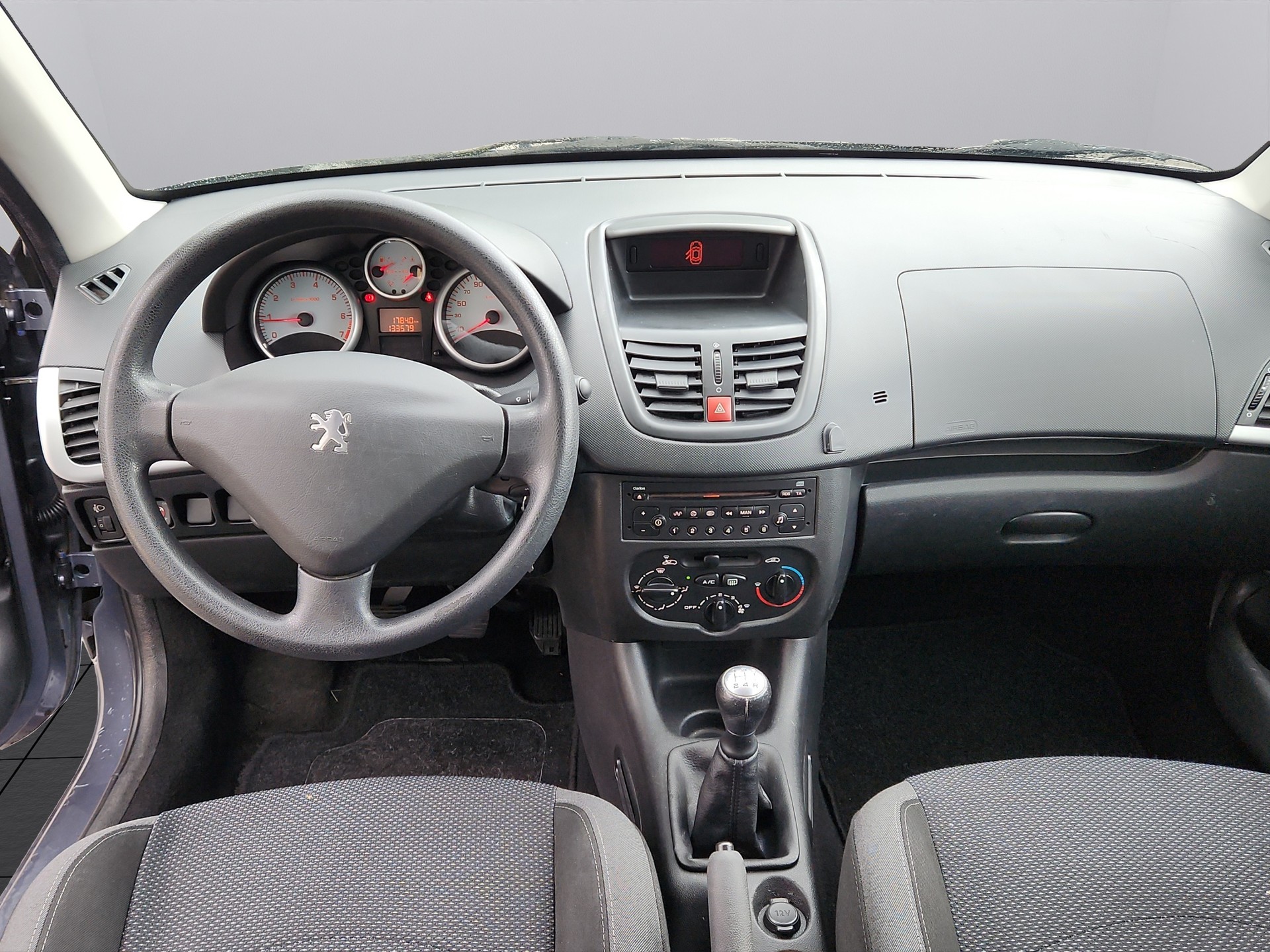 PEUGEOT 206+ 1.4 Trendy-image-14