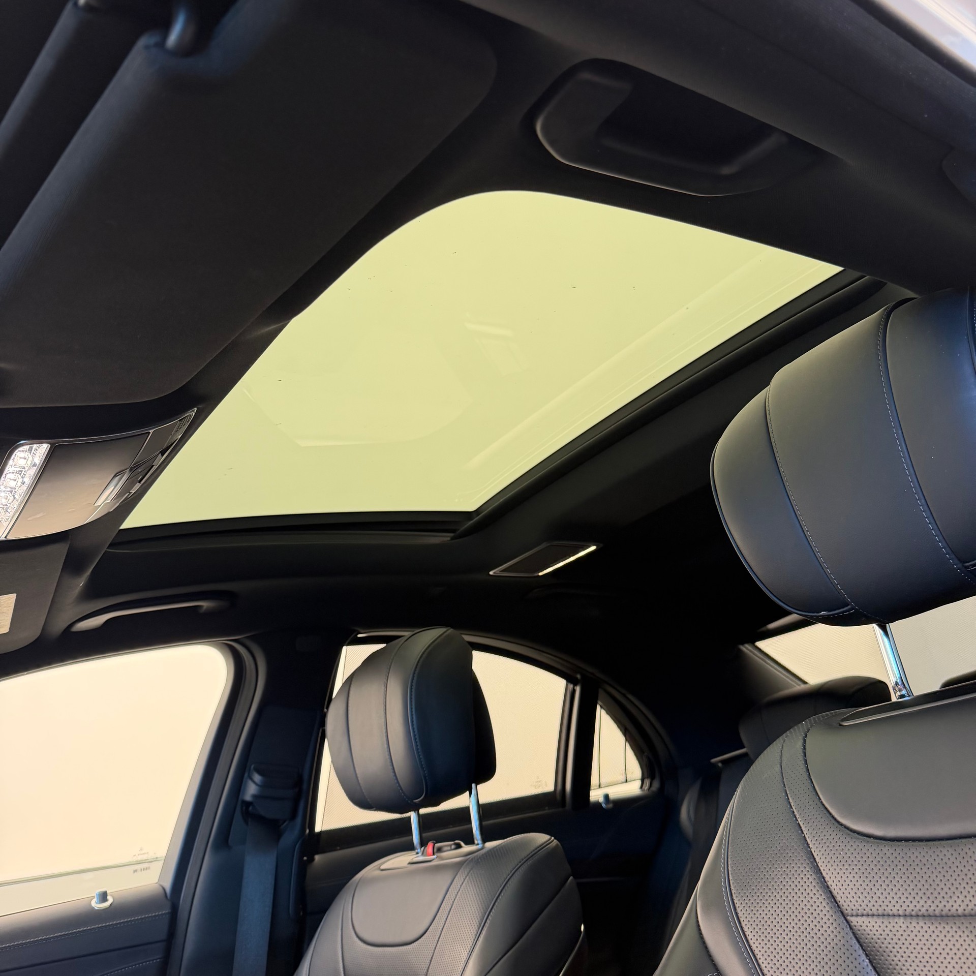 MERCEDES-BENZ S 560 9G-Tronic-image-11
