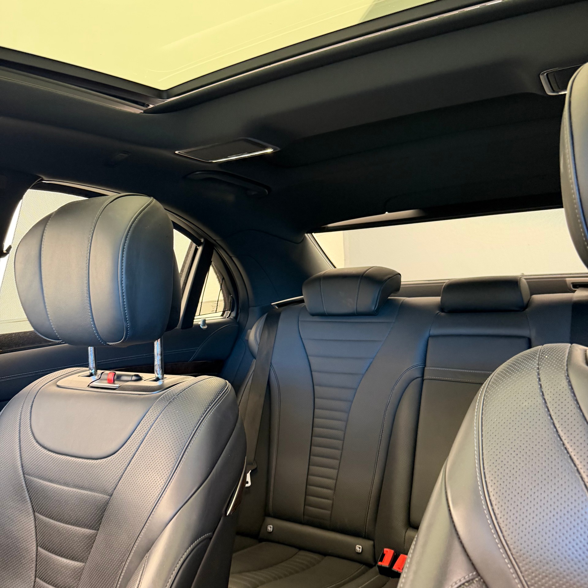 MERCEDES-BENZ S 560 9G-Tronic-image-12