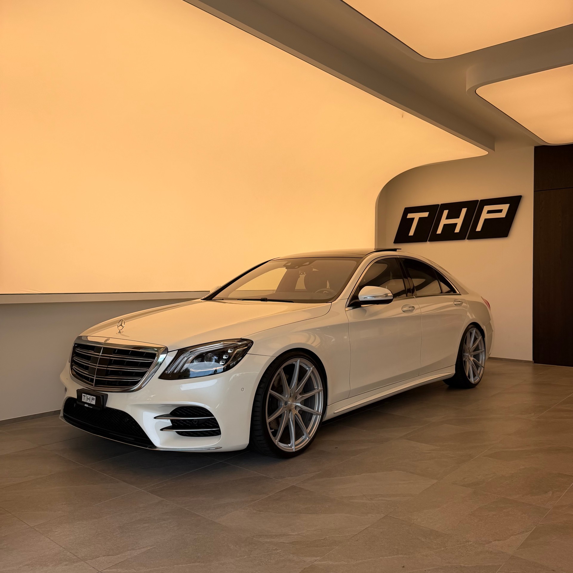 MERCEDES-BENZ S 560 9G-Tronic-image-0
