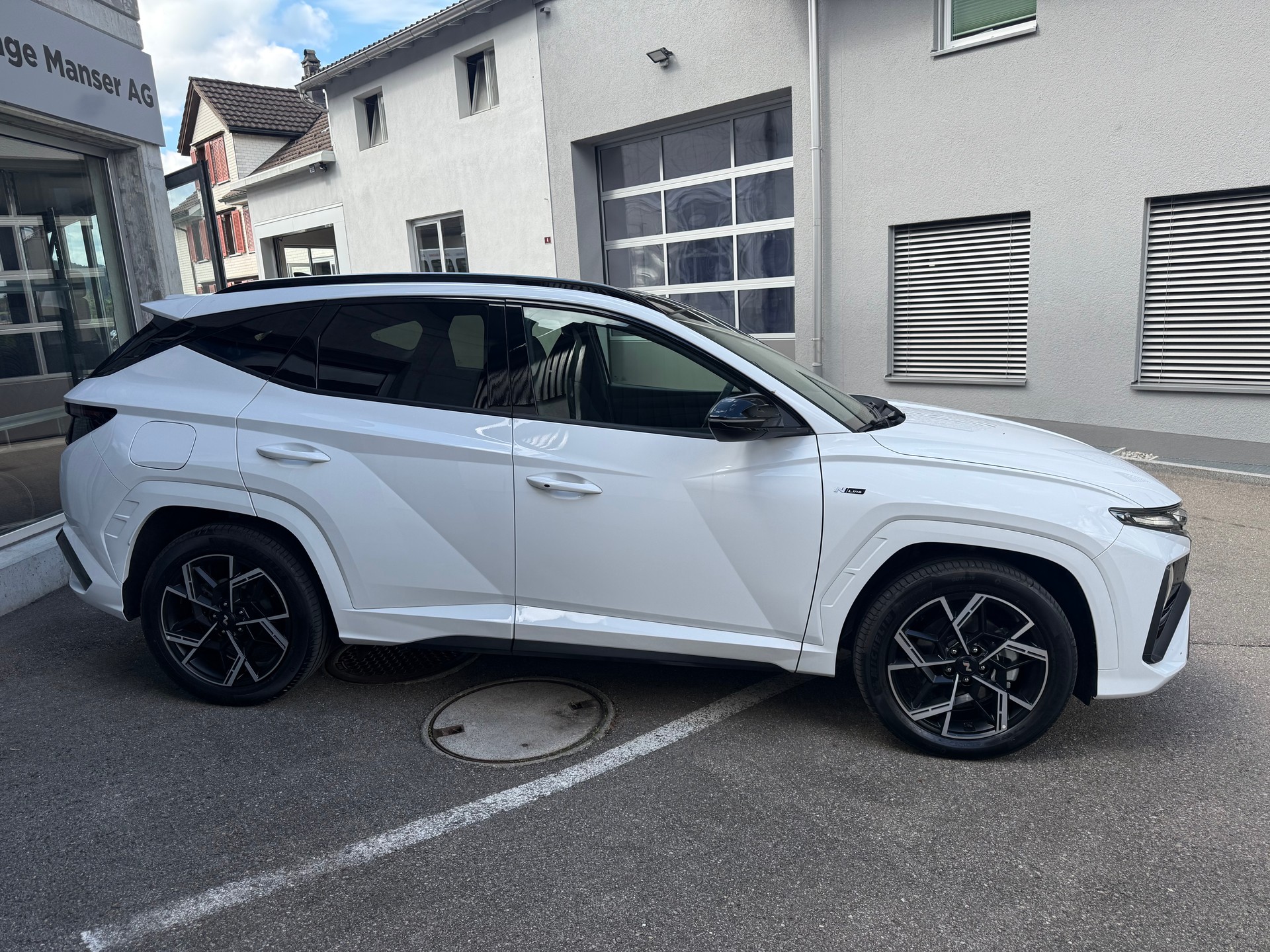 HYUNDAI HYUNDAI Tucson 1.6 TGDI PHEV N‐Line Black 4WD 288PS-image-3