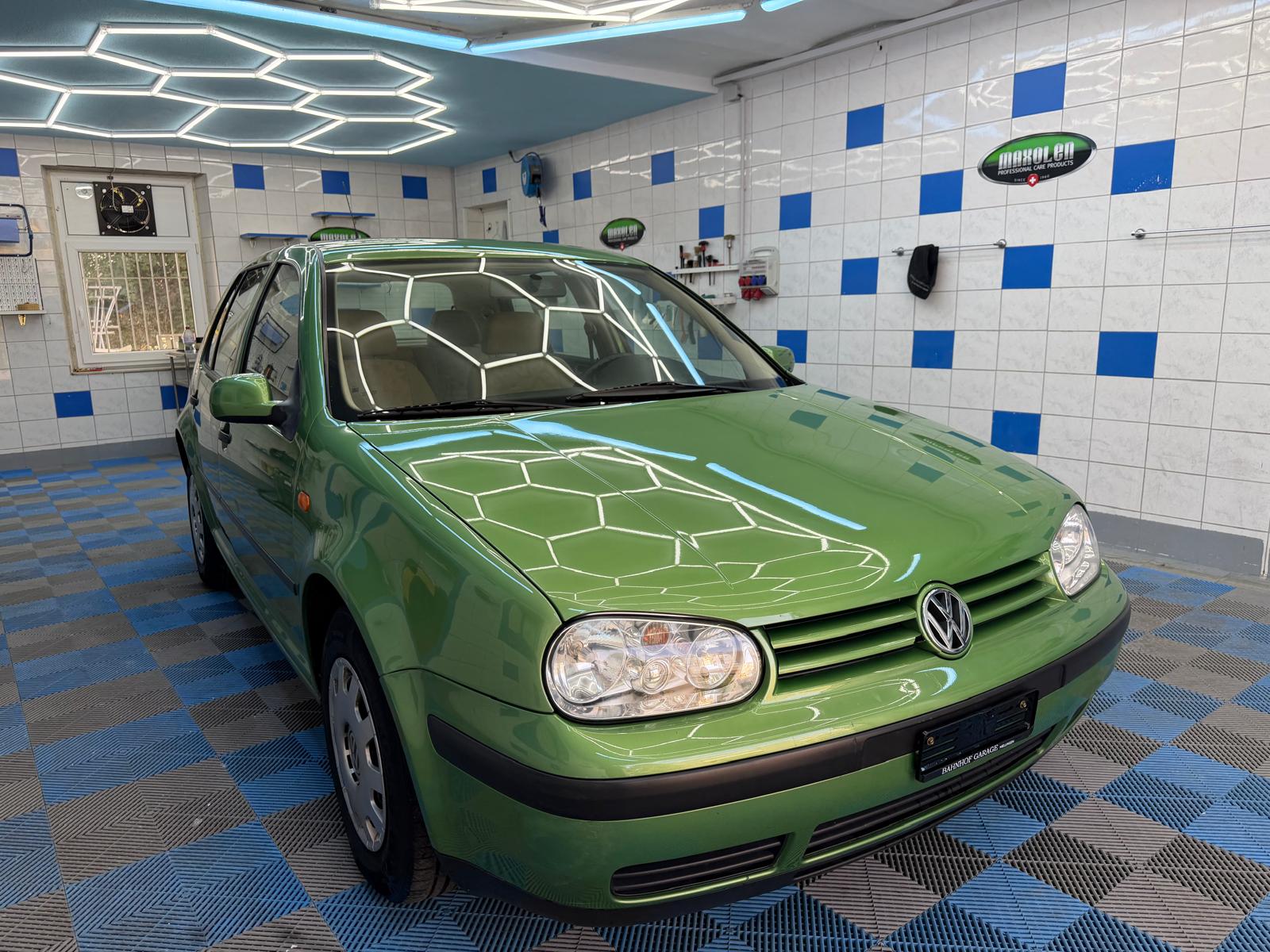 VW Golf 1.6-image-8