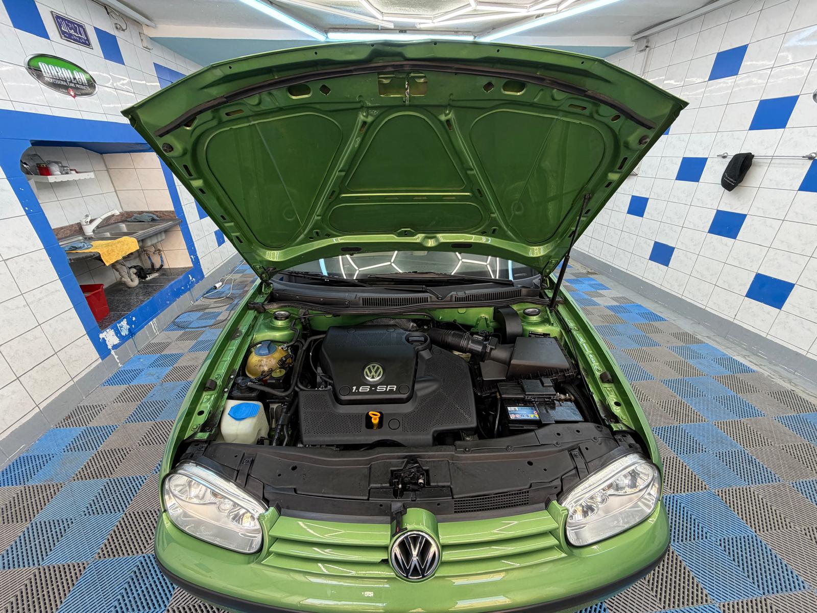 VW Golf 1.6-image-10