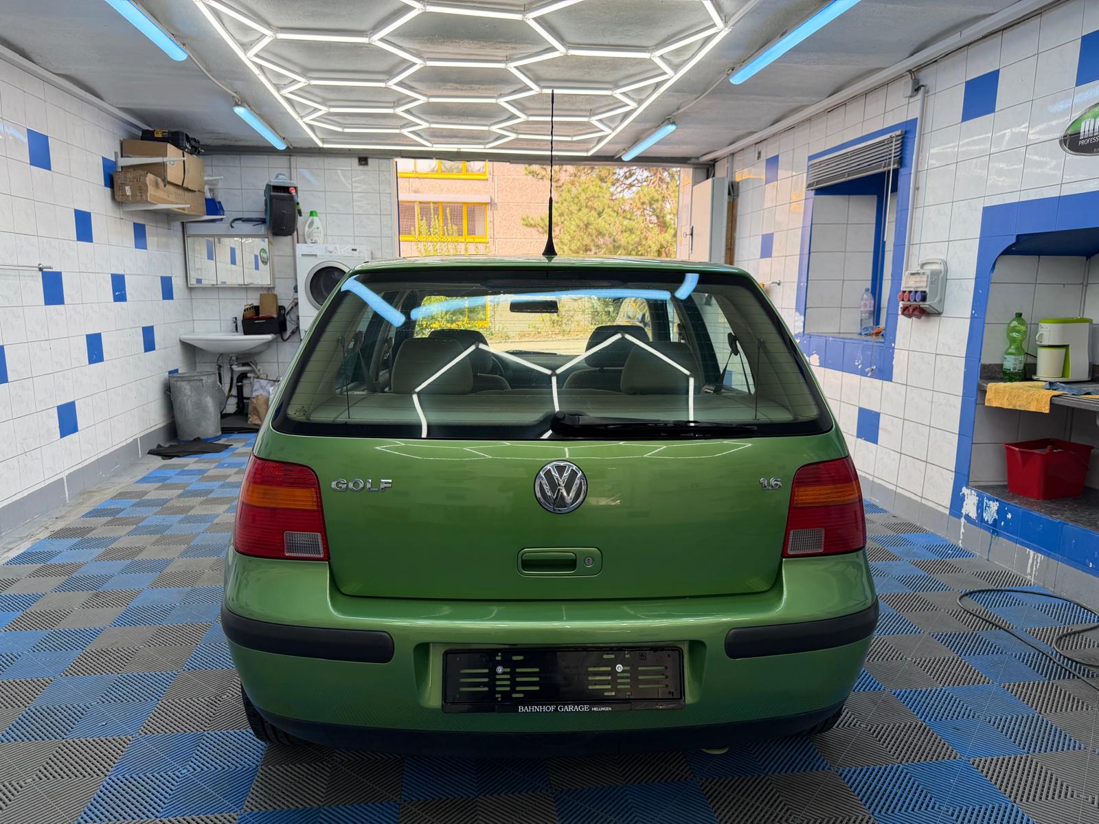 VW Golf 1.6-image-4
