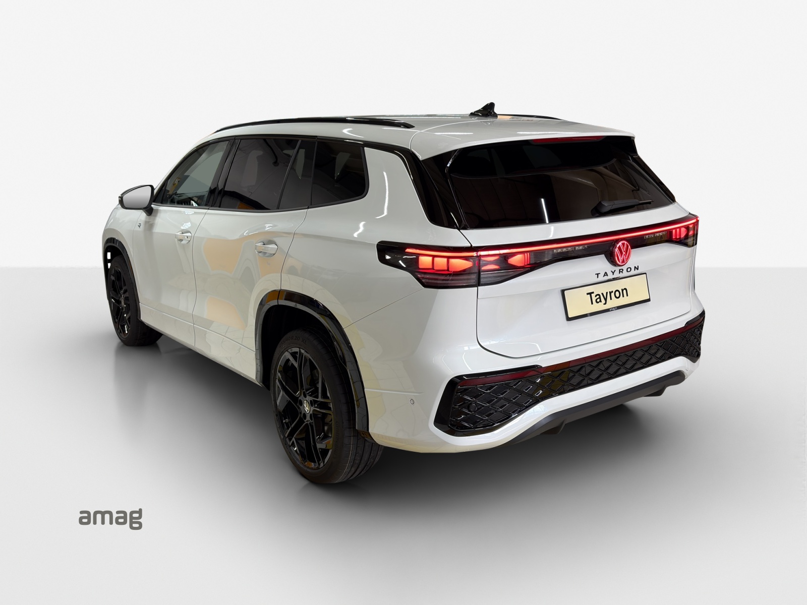 VW Tayron 2.0 TSI R-Line Plus DSG 4Motion-image-2