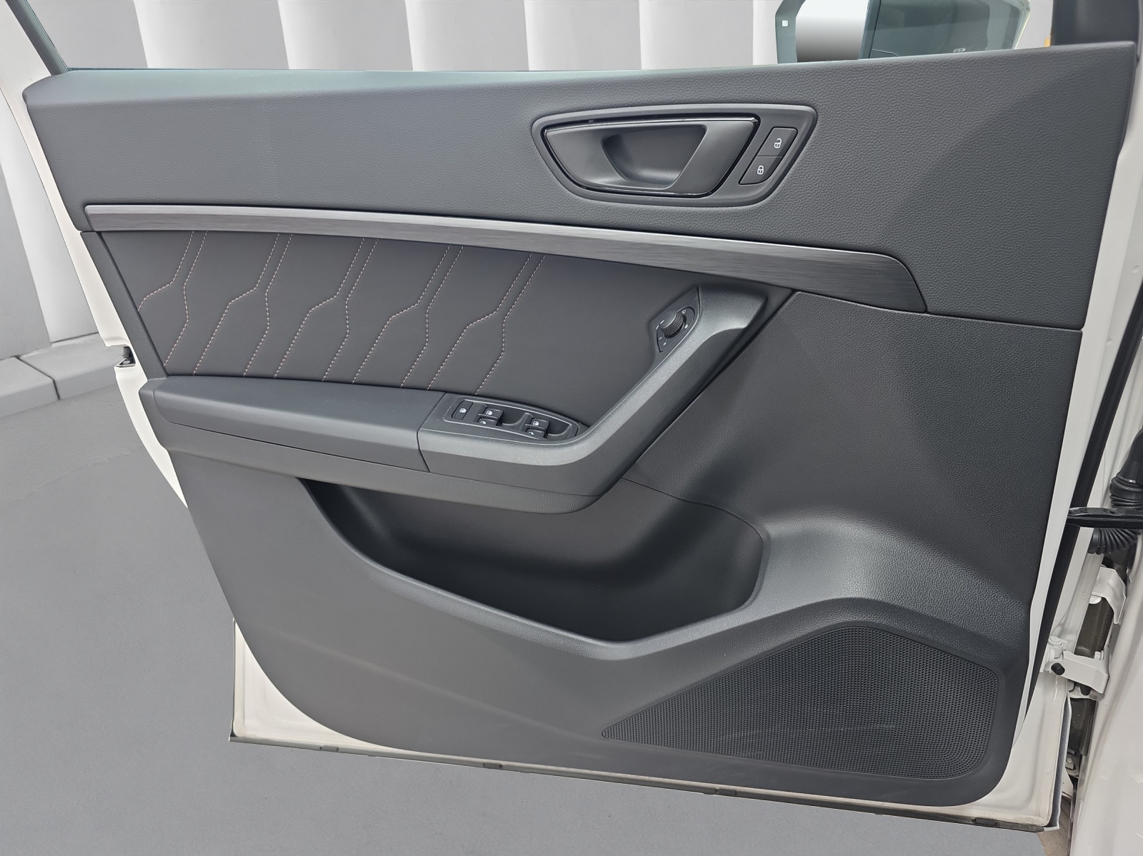 CUPRA Ateca 2.0 TSI Inicio 4Drive DSG-image-14