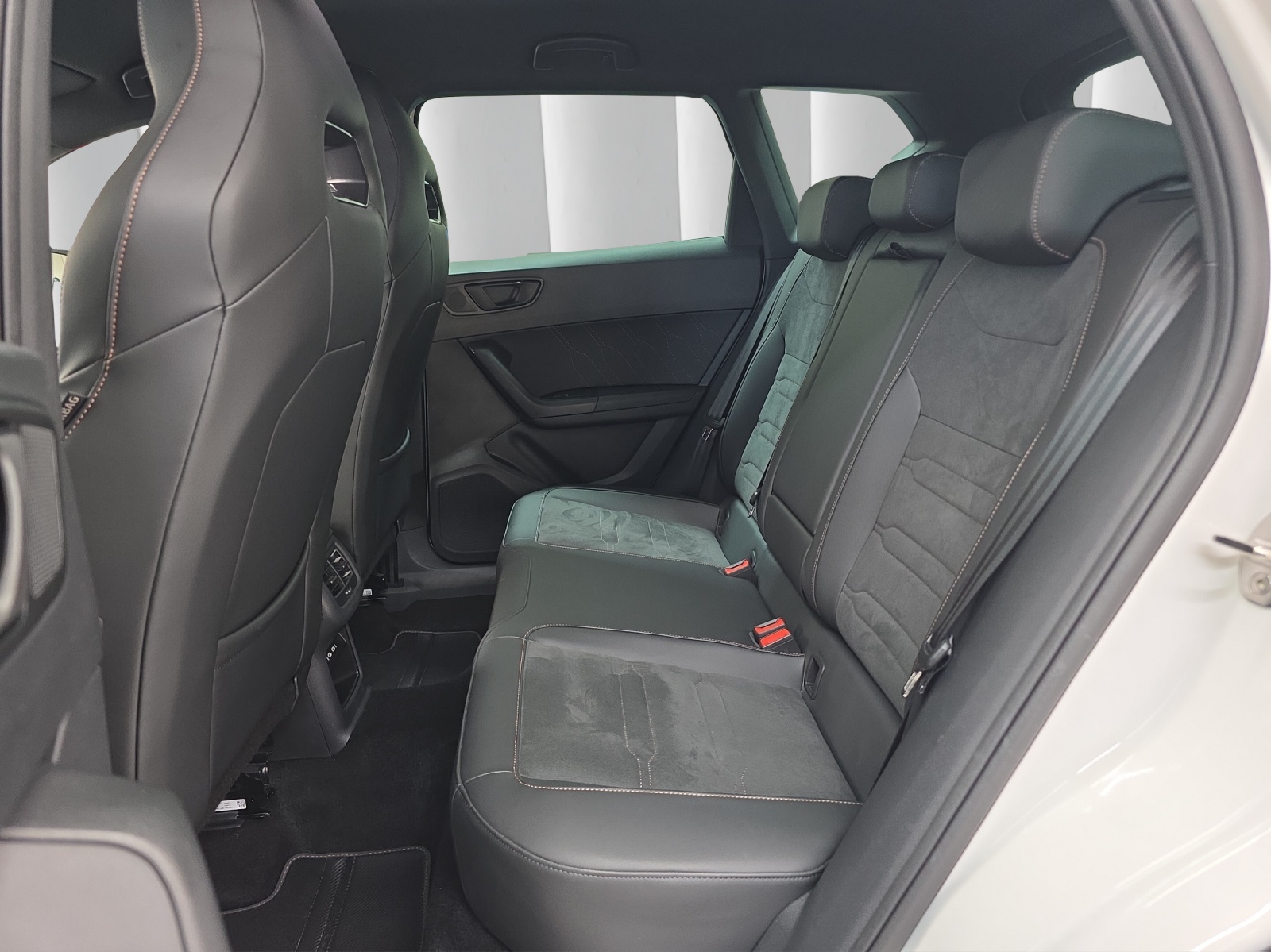 CUPRA Ateca 2.0 TSI Inicio 4Drive DSG-image-12