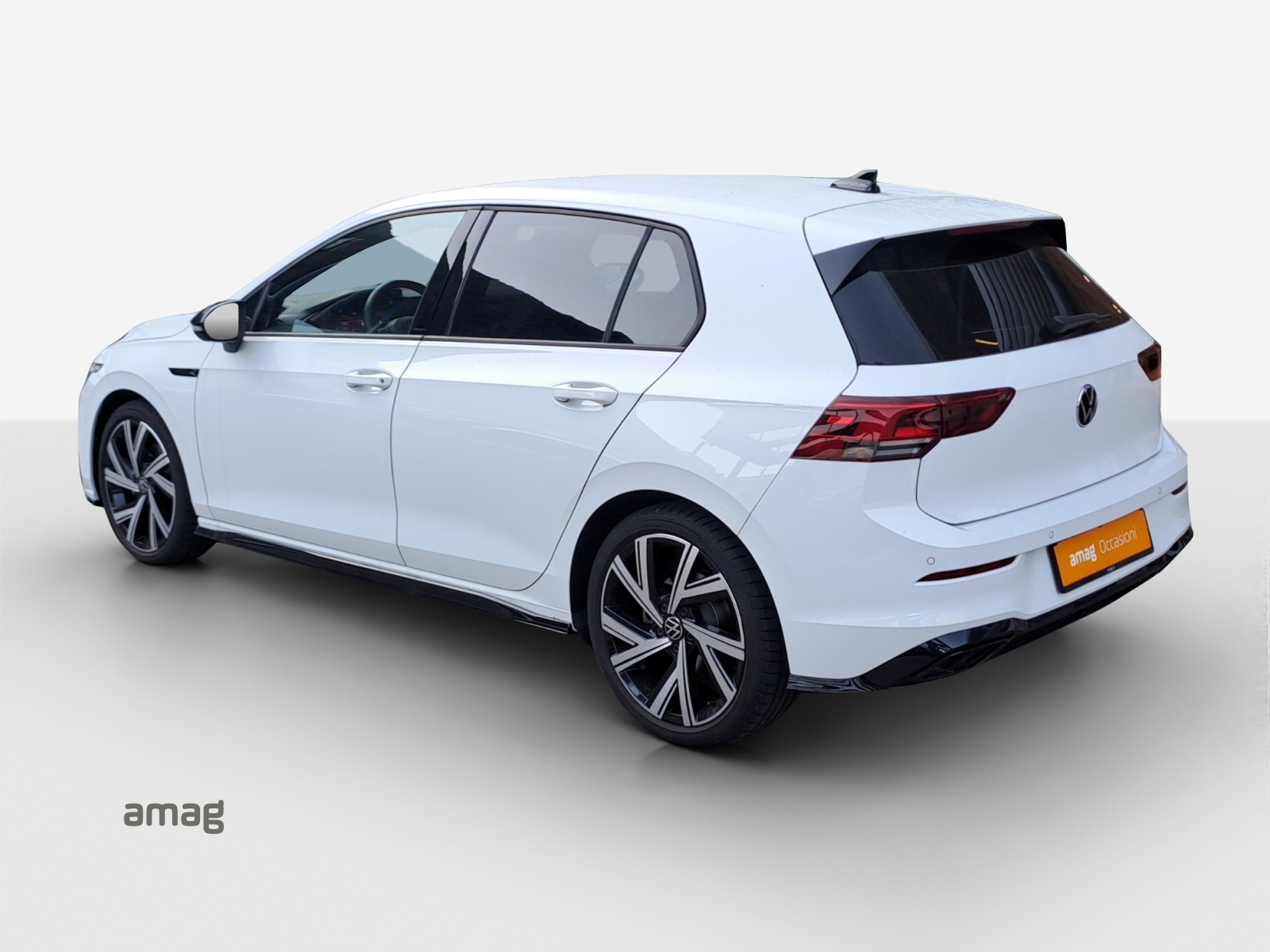 VW Golf 1.5 eTSI mHEV ACT R-Line DSG-image-2