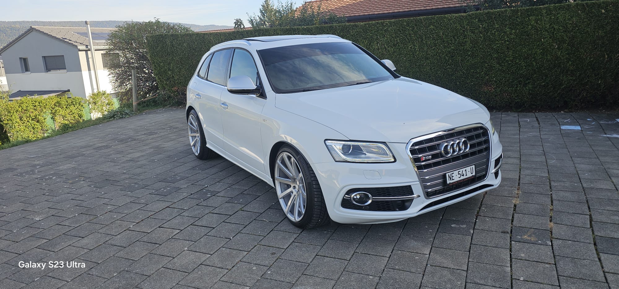 Car photo