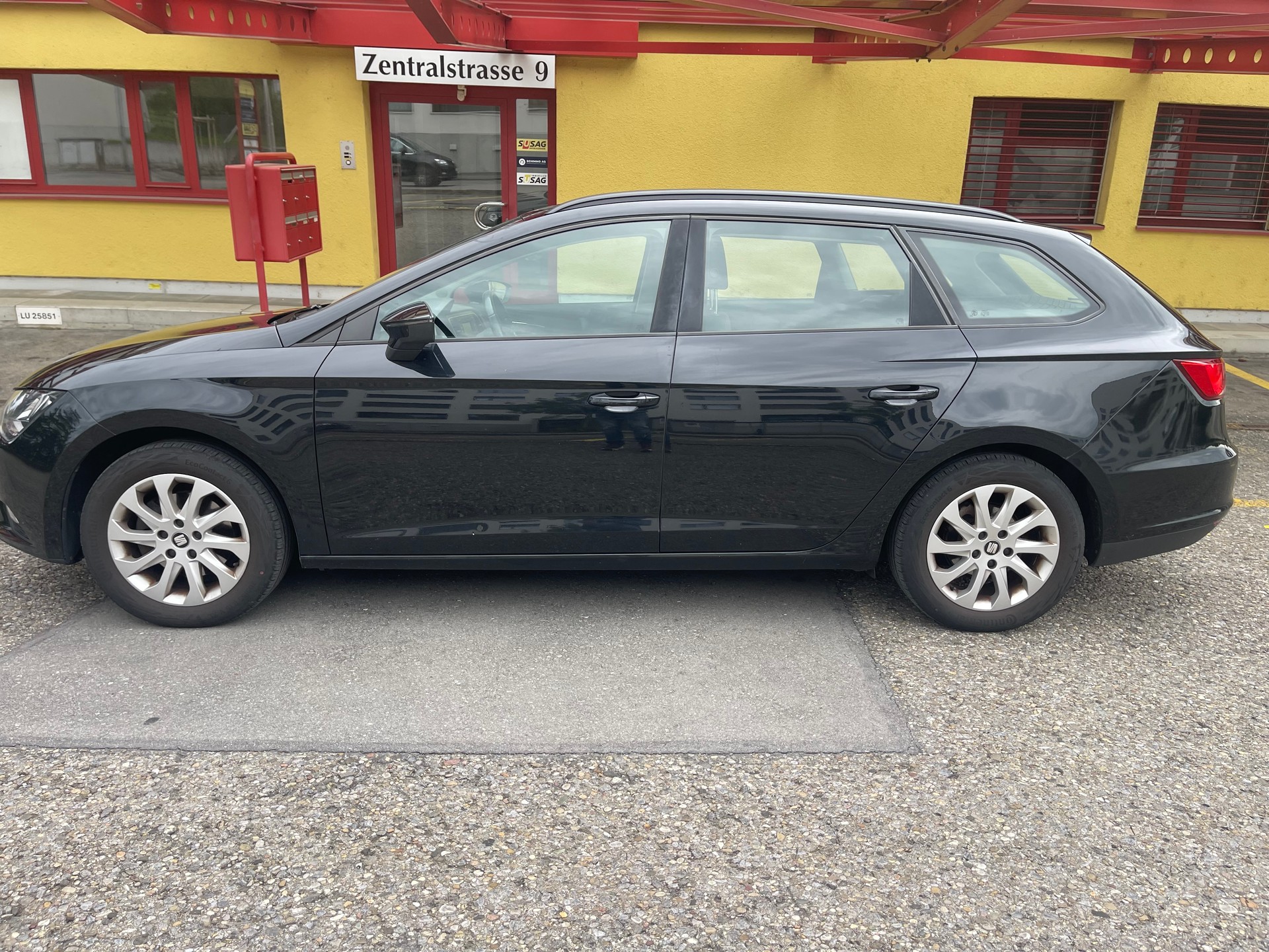 SEAT Leon ST 1.4 TSI Style-image-1