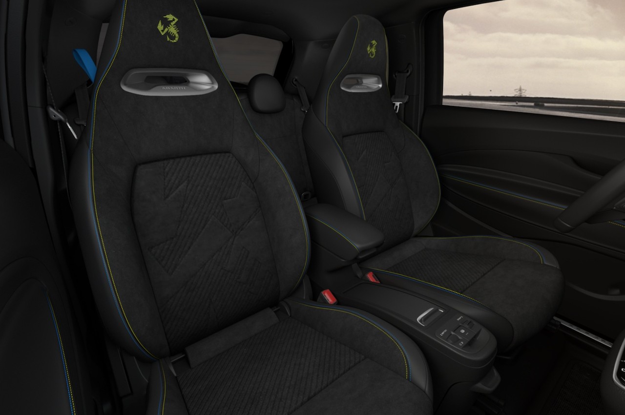 FIAT Abarth 500e Turismo-image-9