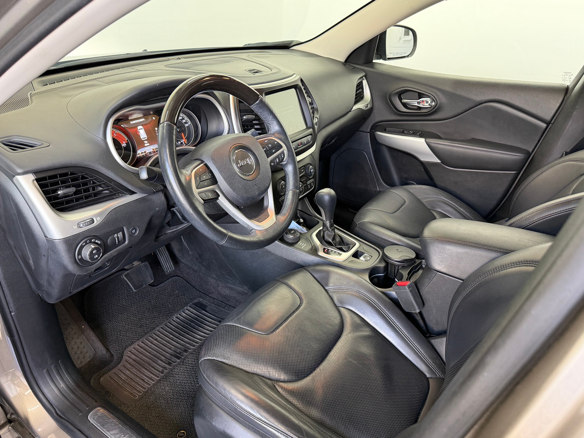 JEEP Cherokee 2.2TD Limited AWD 9ATX AD-image-9
