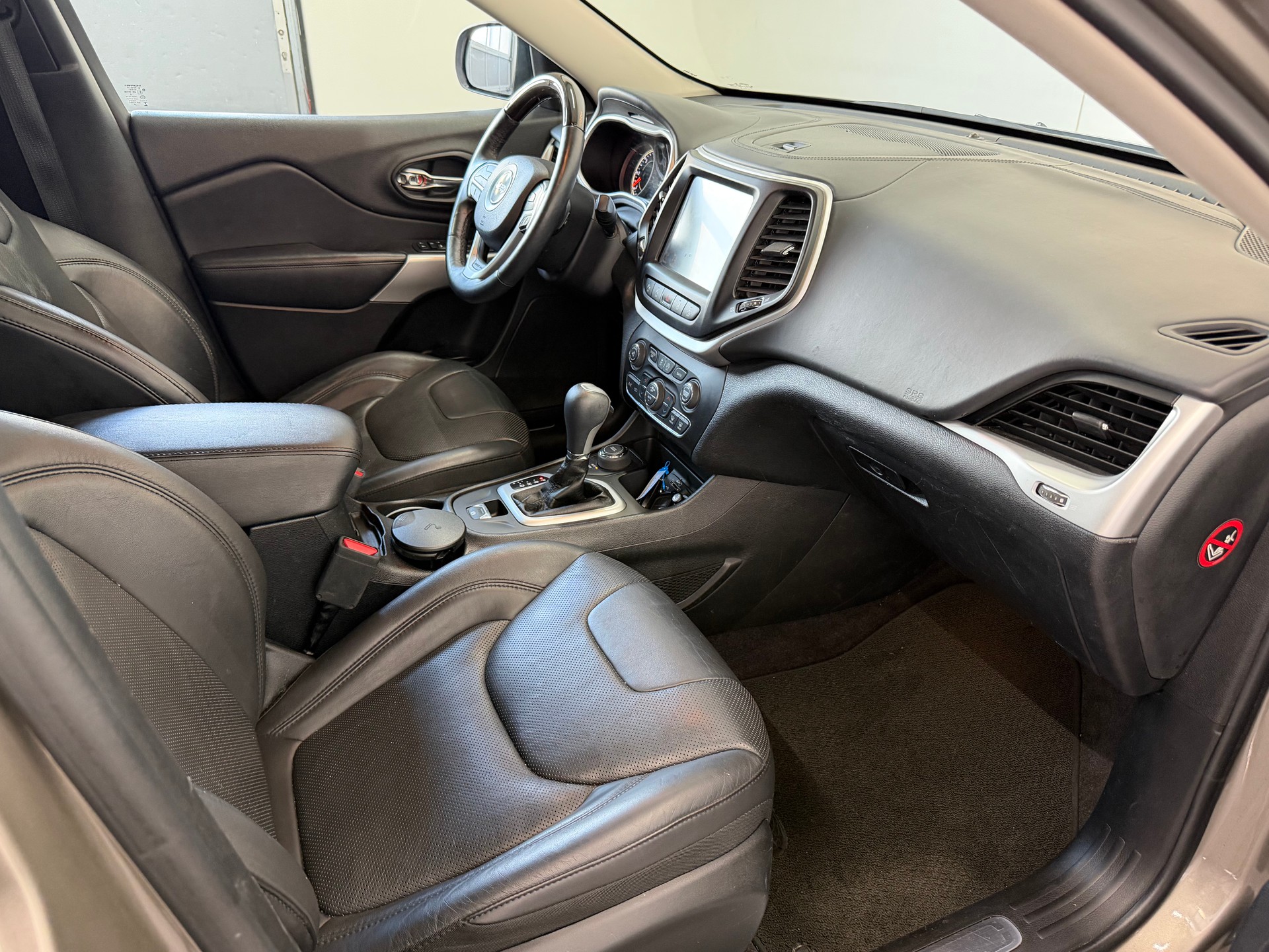JEEP Cherokee 2.2TD Limited AWD 9ATX AD-image-11
