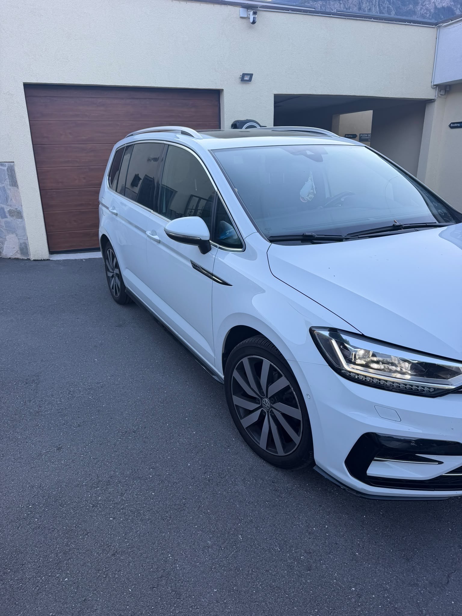 VW 2.0 TDI SCR Sport DSG-image-1