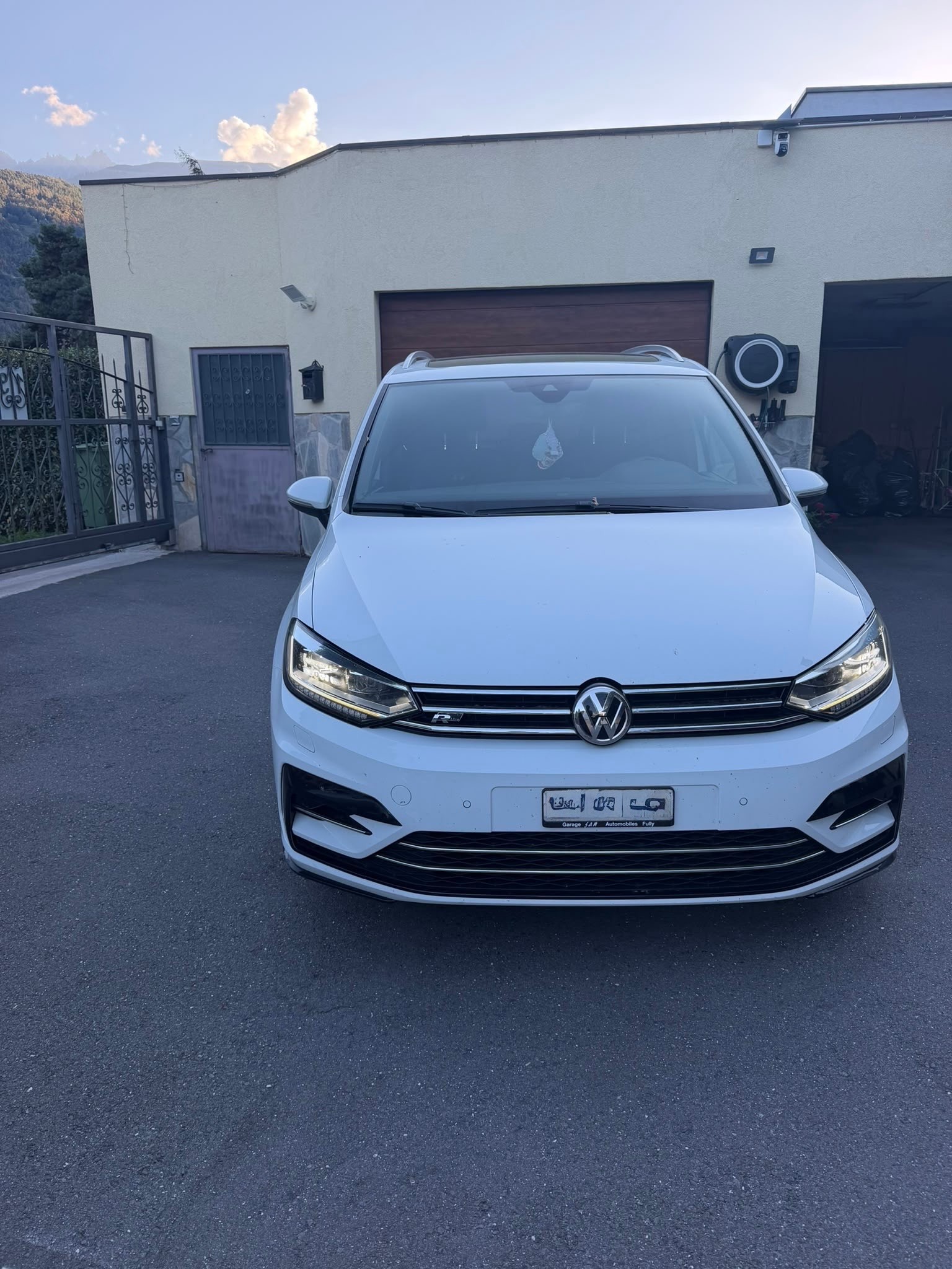 Car photo