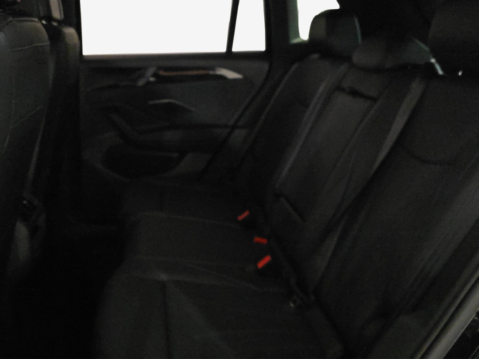 VW Tiguan 2.0 TDI SCR R-Line 4Motion DSG-image-11