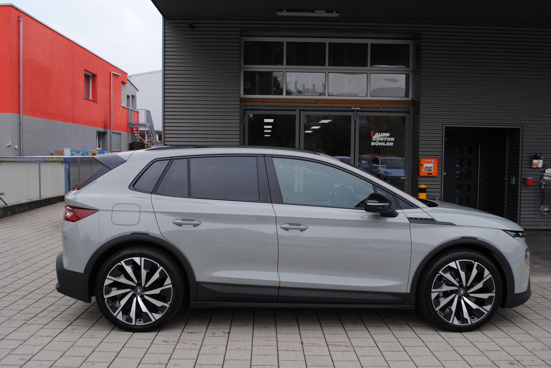 SKODA Elroq 85x Sportline 4x4-image-7