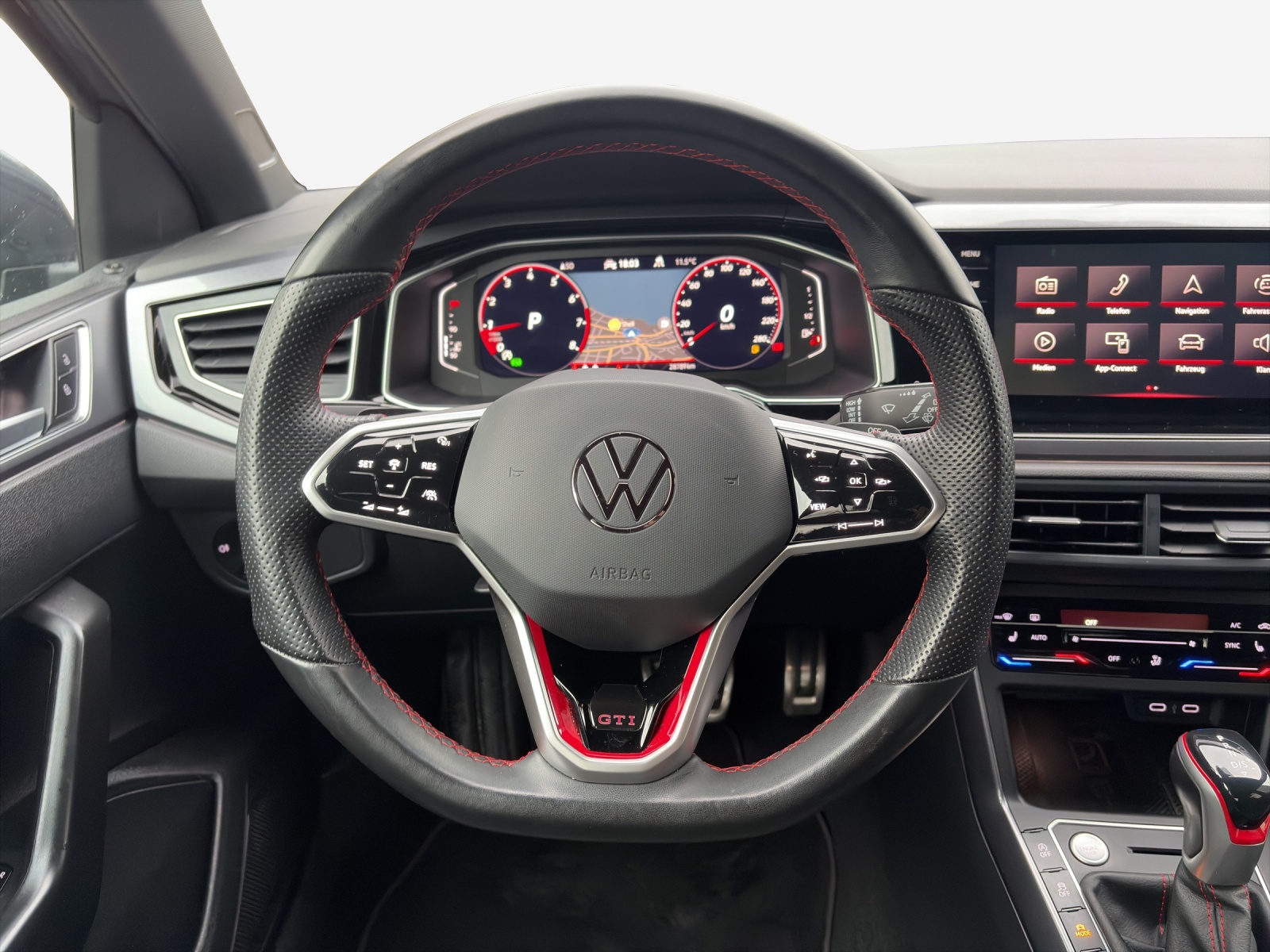VW Polo 2.0 TSI GTI DSG-image-9