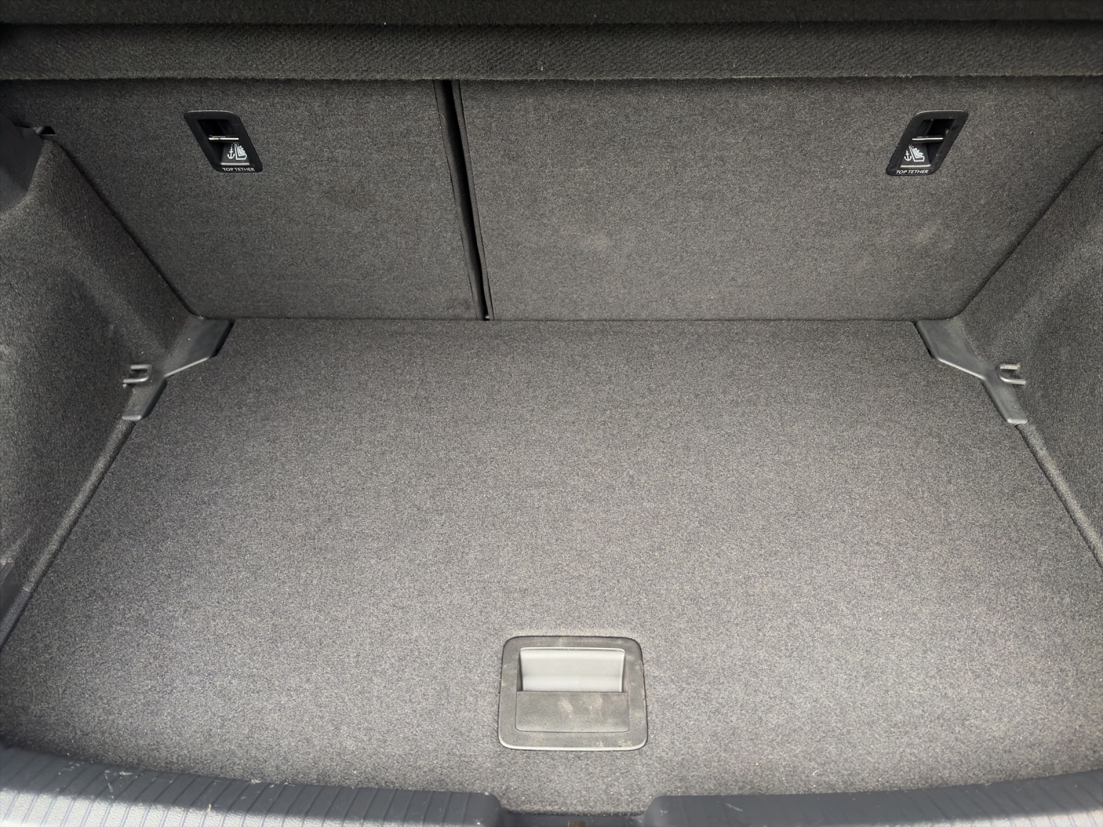 VW Polo 2.0 TSI GTI DSG-image-12