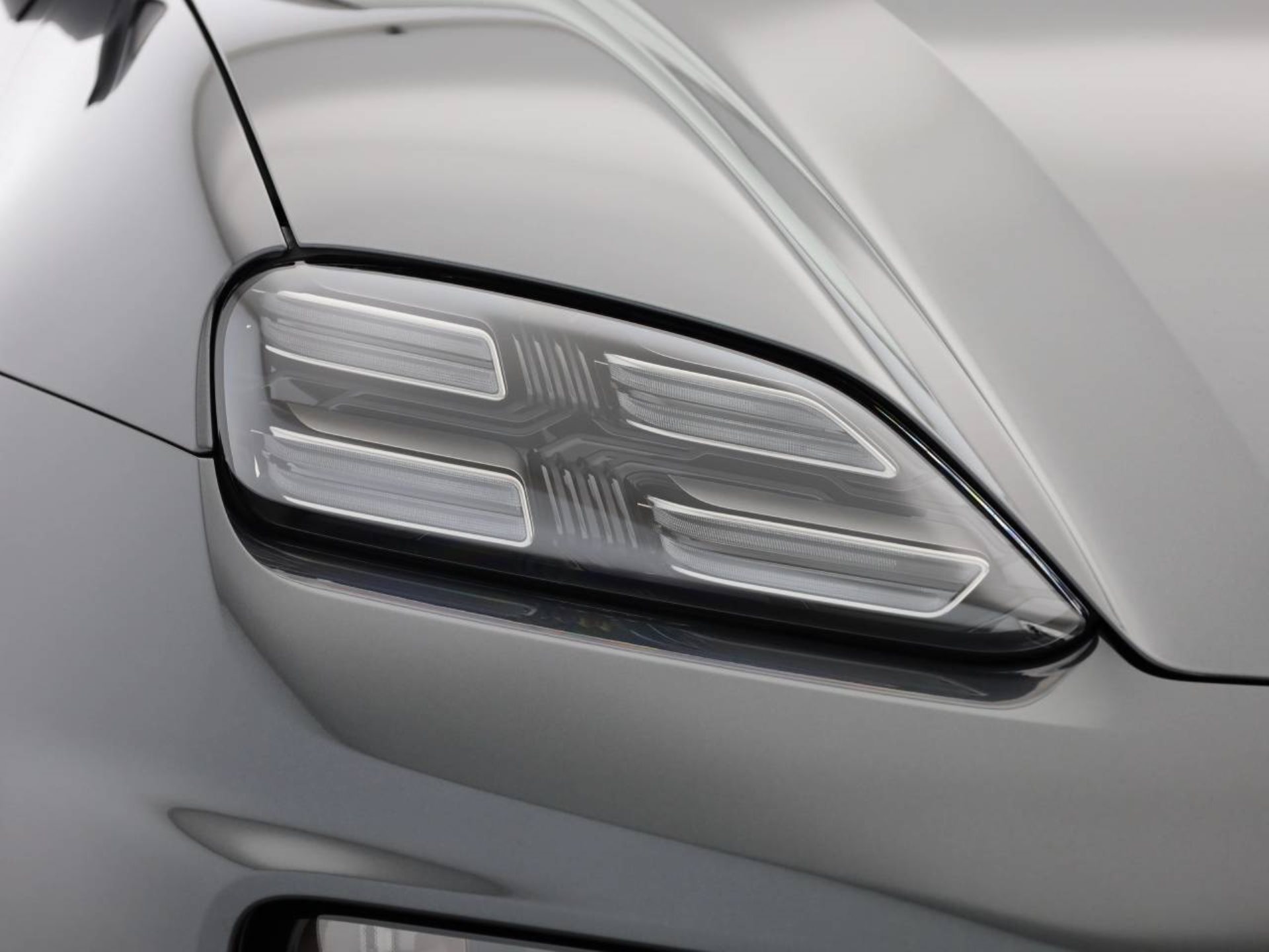 PORSCHE Macan 4S-image-7