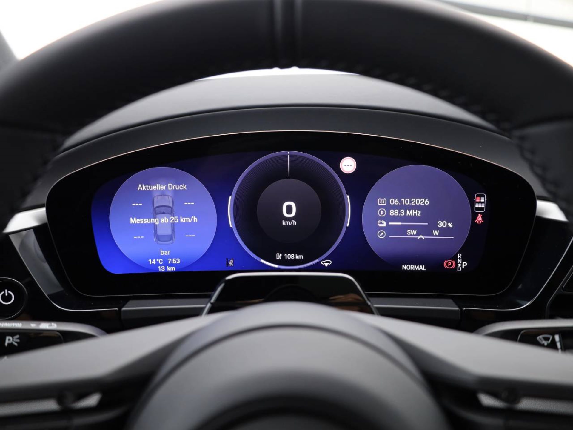 PORSCHE Macan 4S-image-9