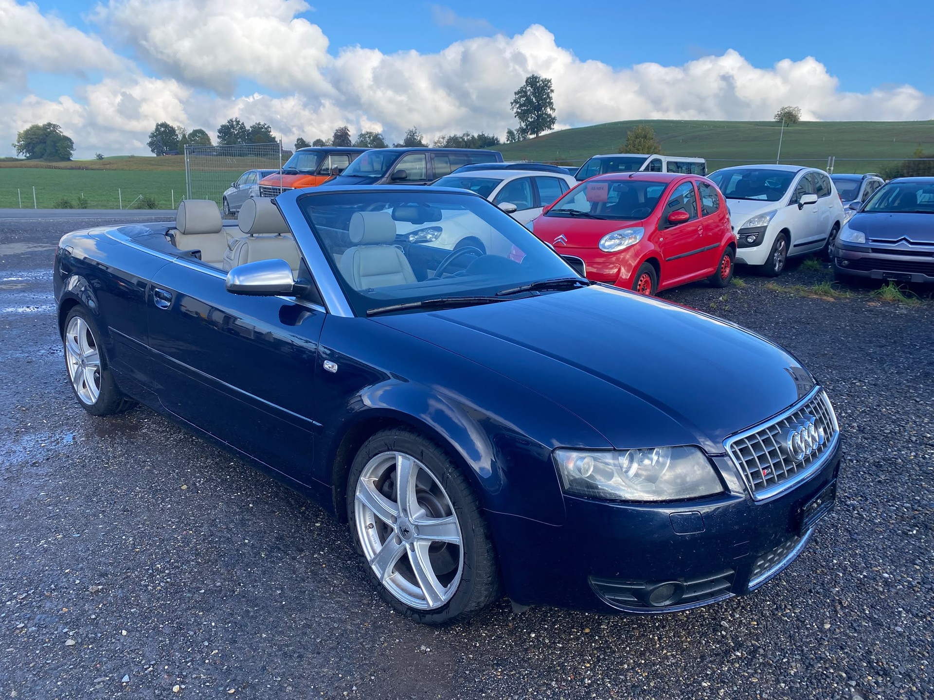 AUDI S4 Cabriolet 4.2 V8 quattro-image-1