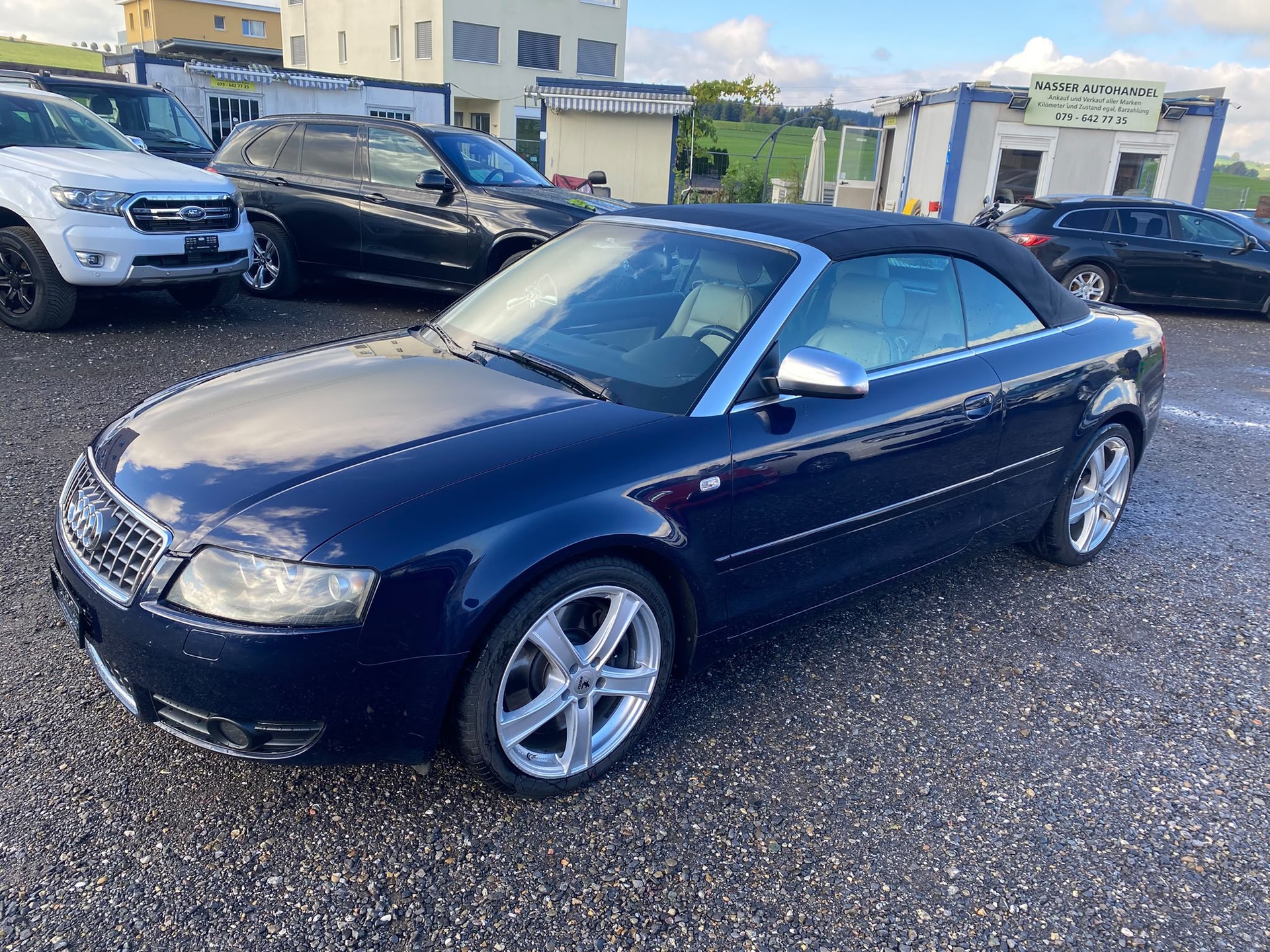AUDI S4 Cabriolet 4.2 V8 quattro-image-5