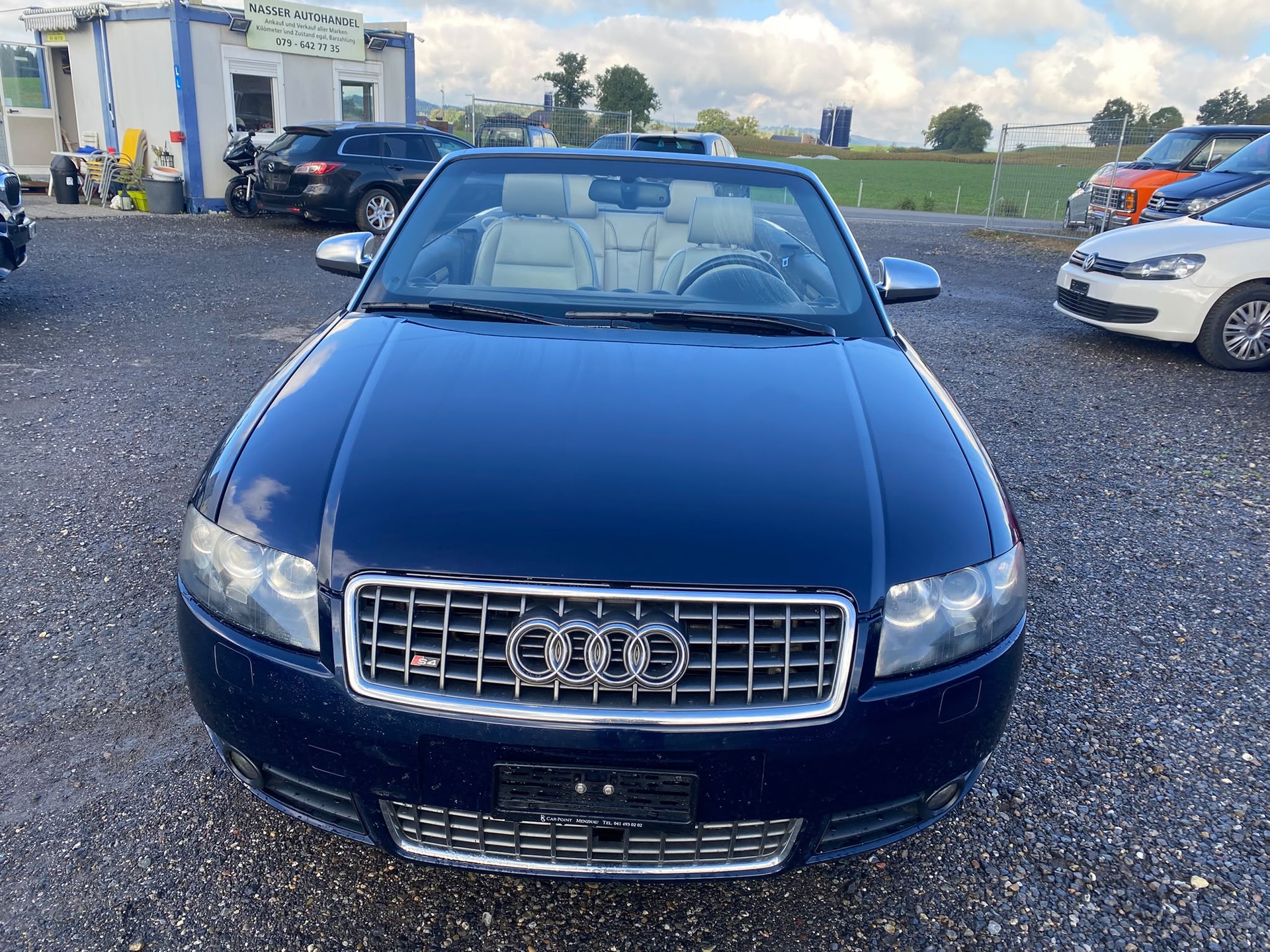 AUDI S4 Cabriolet 4.2 V8 quattro-image-2
