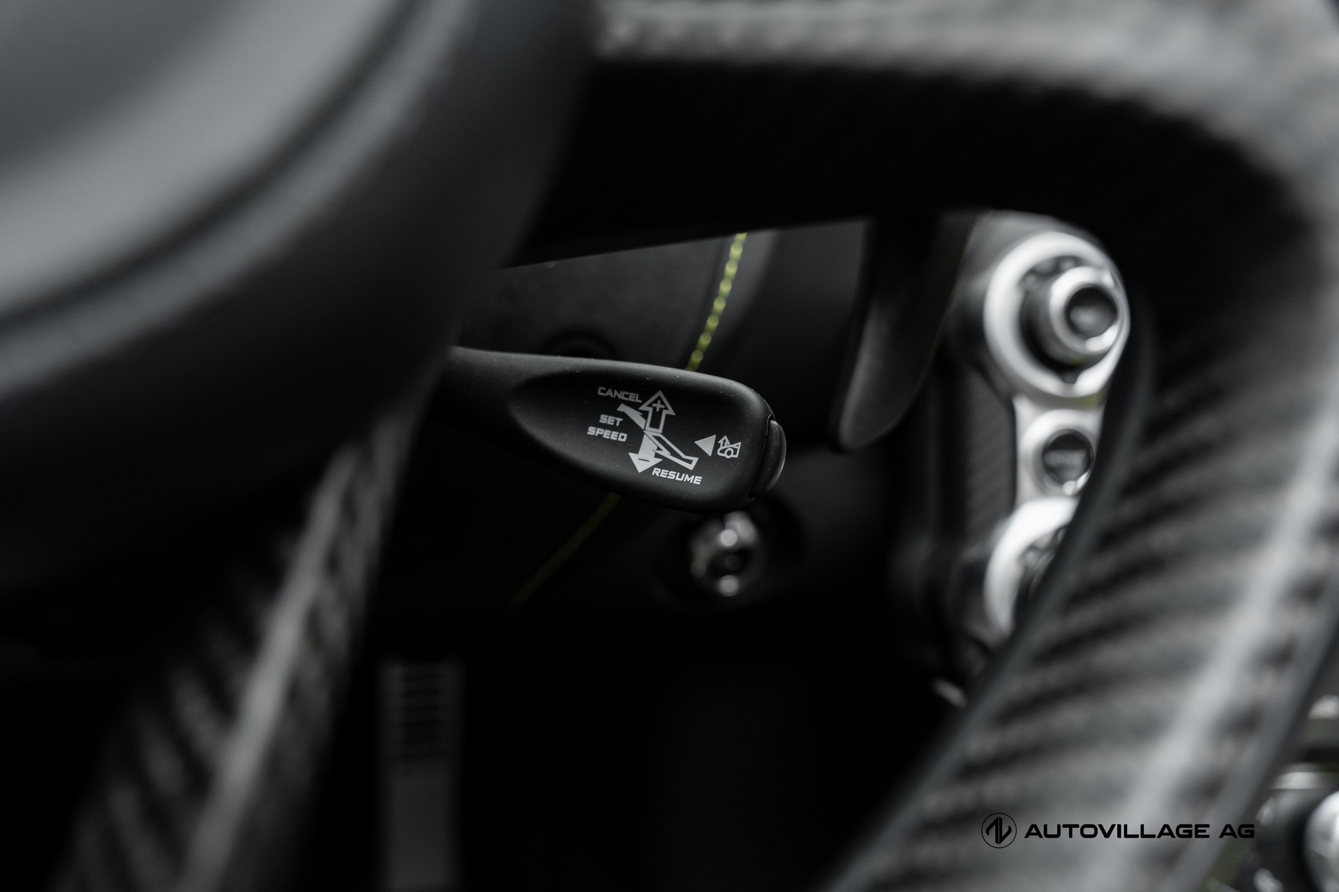 McLAREN 720S Spider Performance 4.0 V8 SSG-image-19