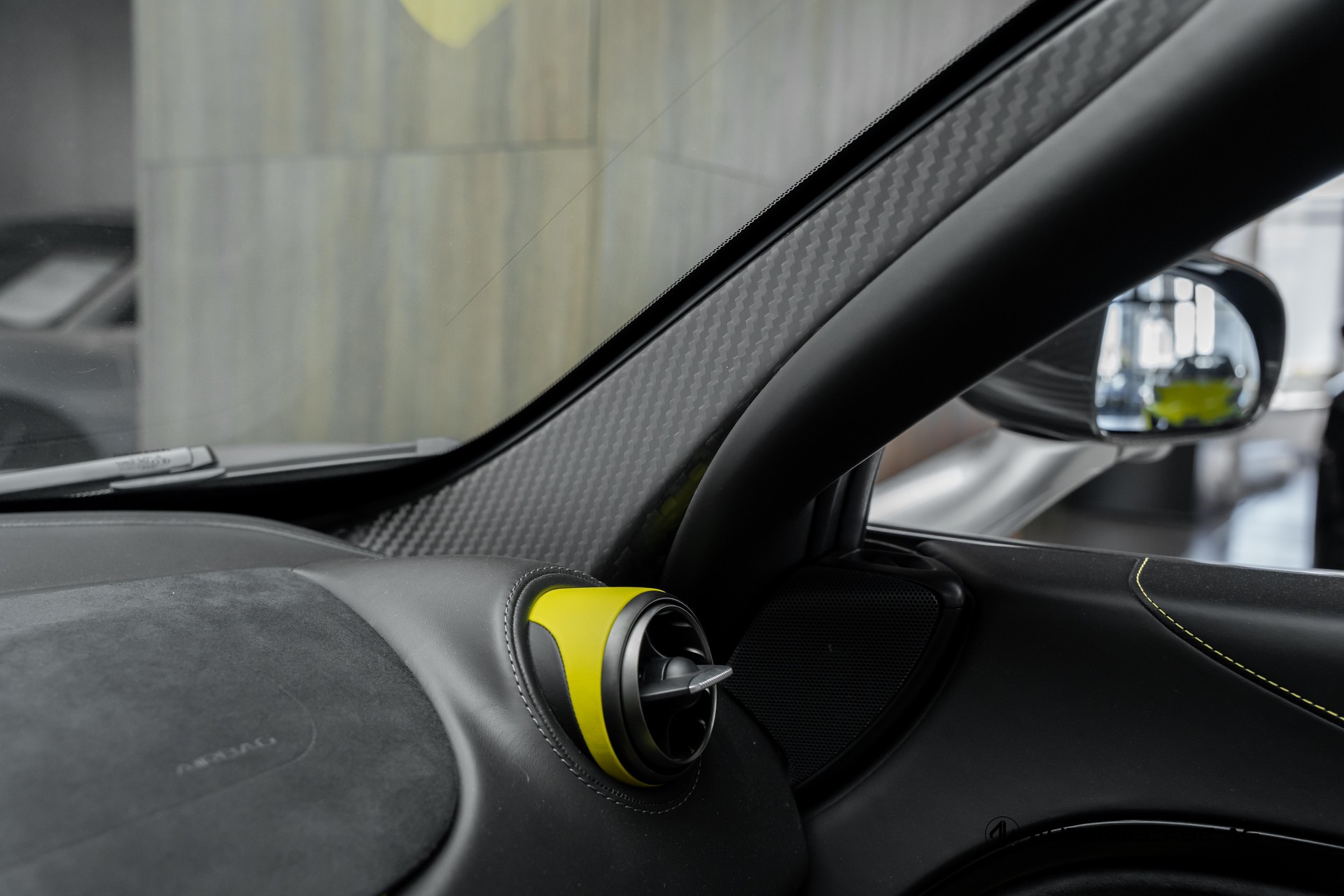 McLAREN 720S Spider Performance 4.0 V8 SSG-image-13