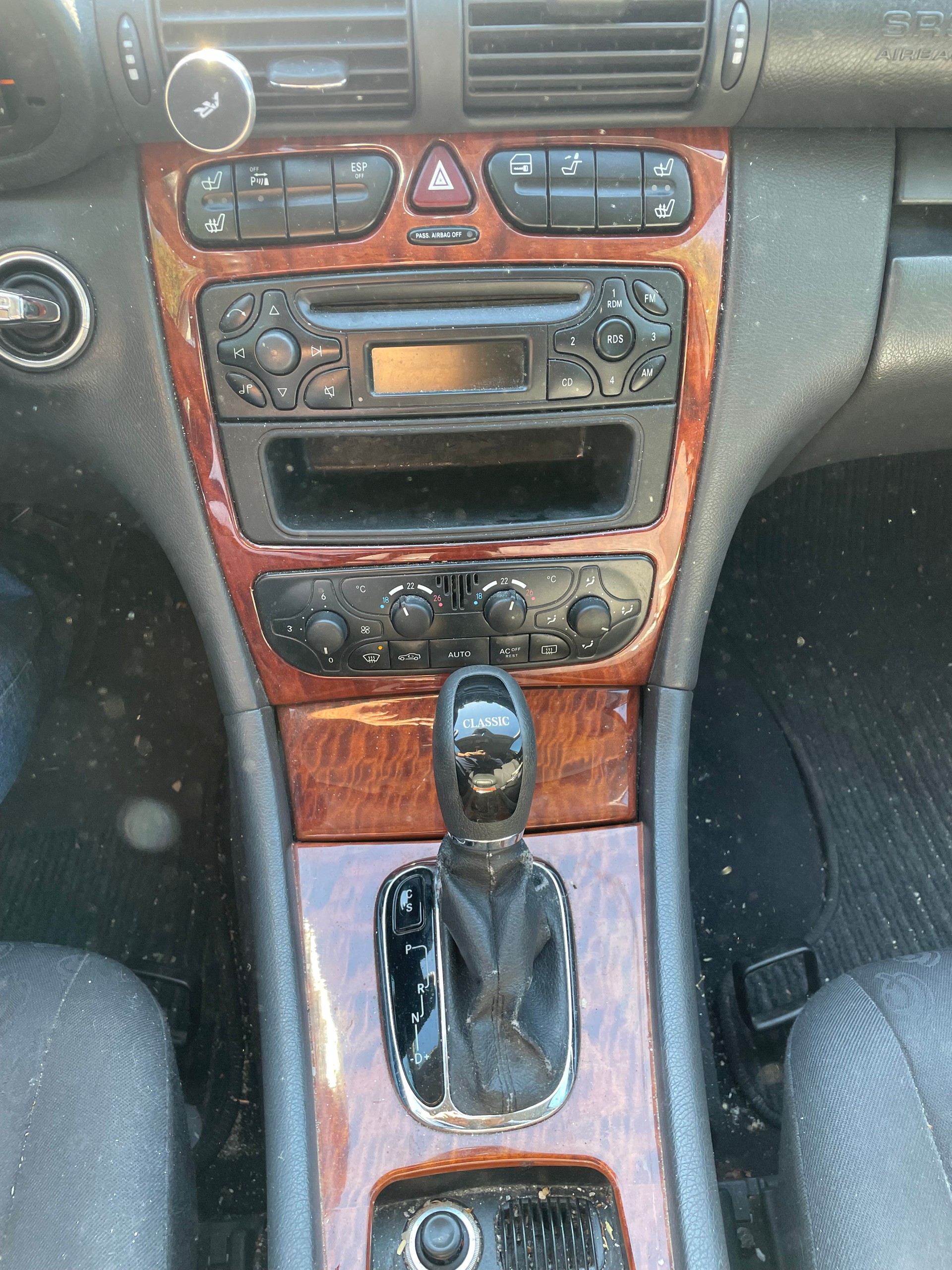 MERCEDES-BENZ C 240 Classic 4Matic Automatic-image-7