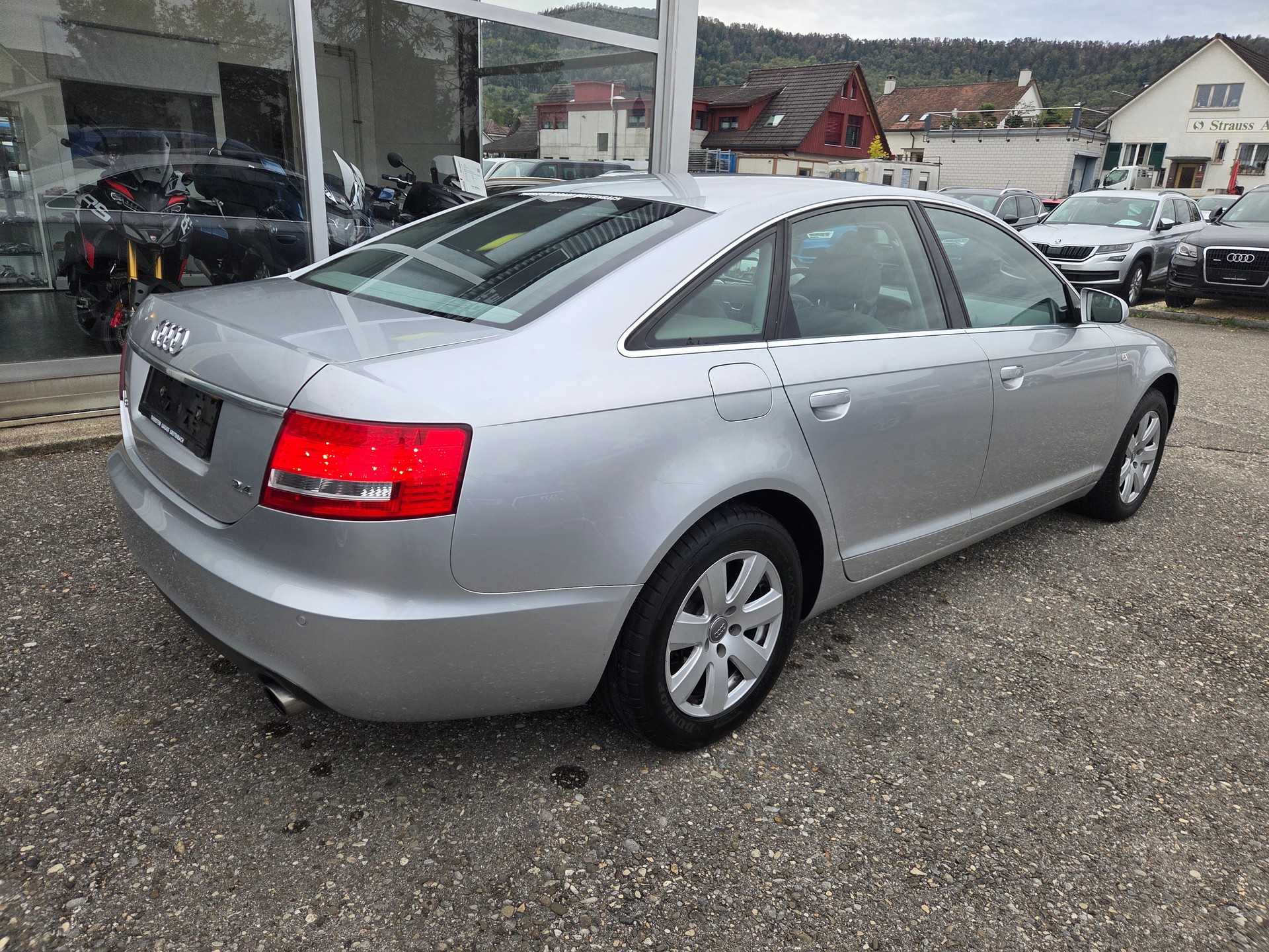 AUDI A6 Limousine 2.4 V6-image-5