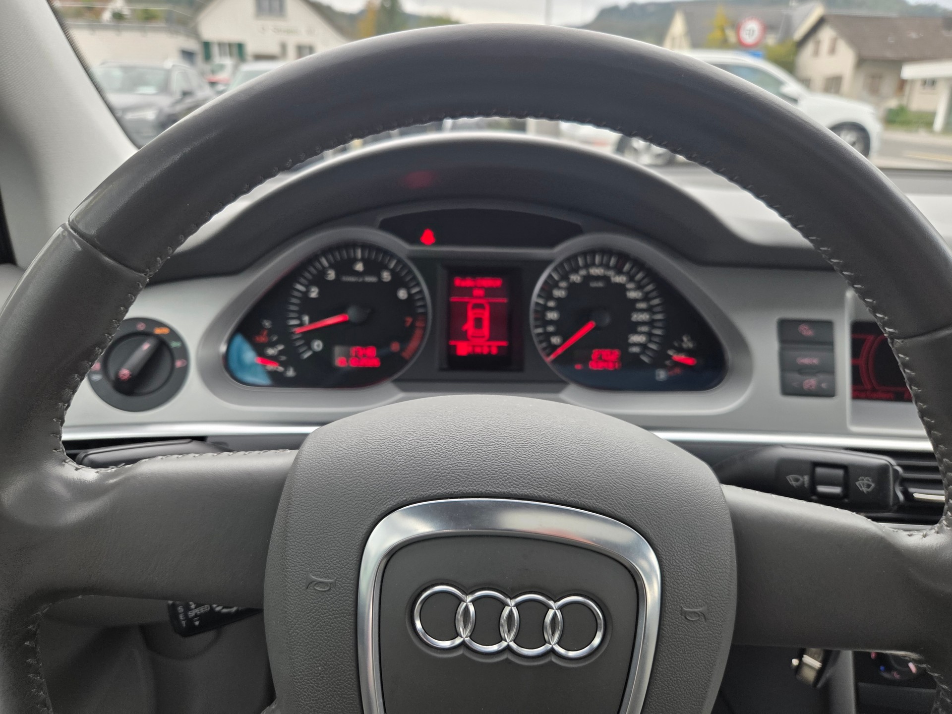 AUDI A6 Limousine 2.4 V6-image-14