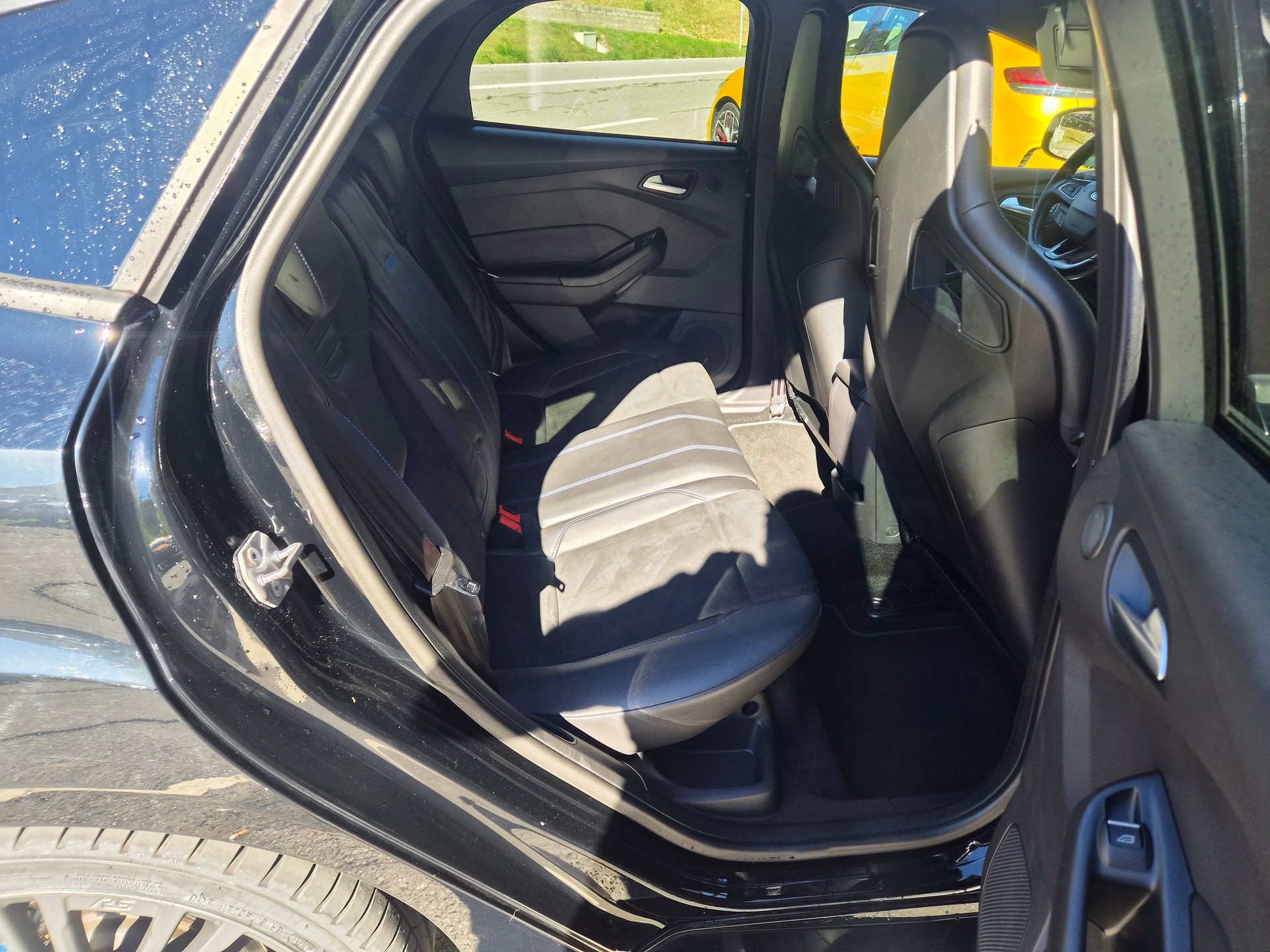 FORD Focus 2.3 EcoBoost RS AWD Full Black-image-7