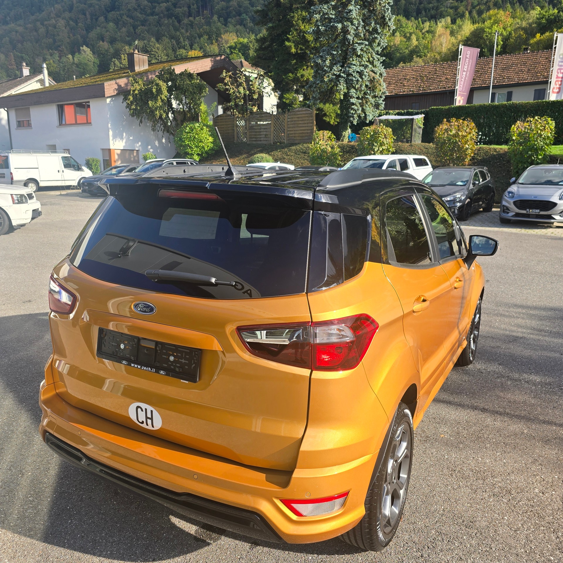 FORD EcoSport 1.0 EcoB 125 ST-Line-image-2