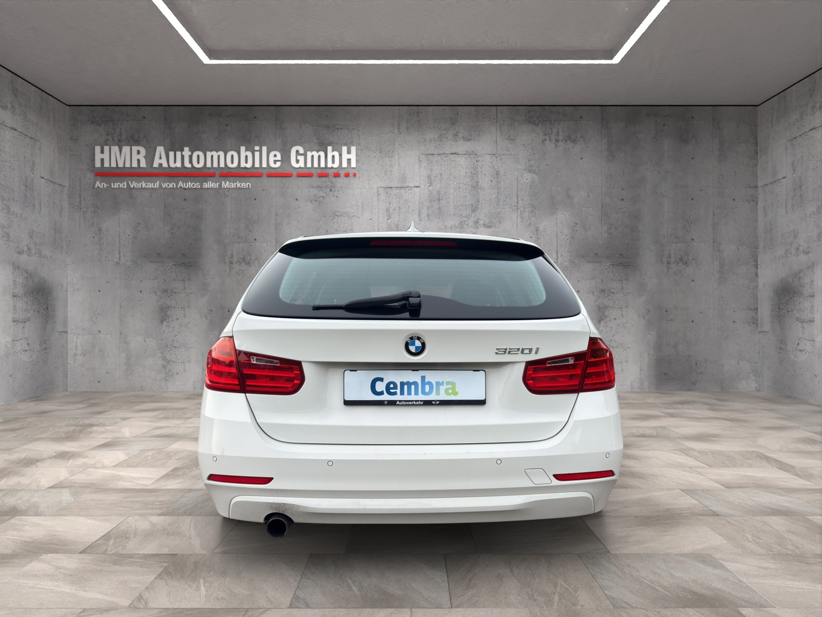 BMW 320i Touring-image-5