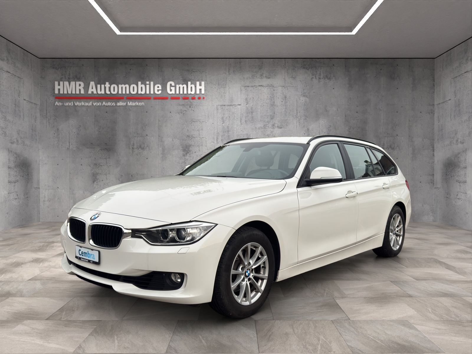 BMW 320i Touring-image-2