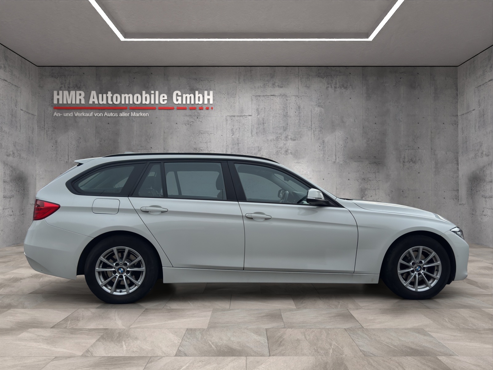 BMW 320i Touring-image-6