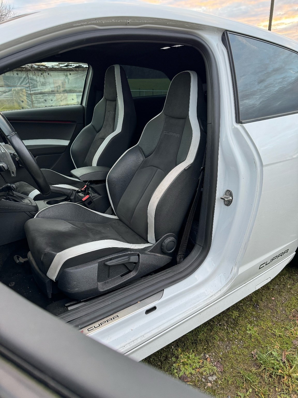 SEAT Leon SC 2.0 TSI Cupra 290 DSG-image-3