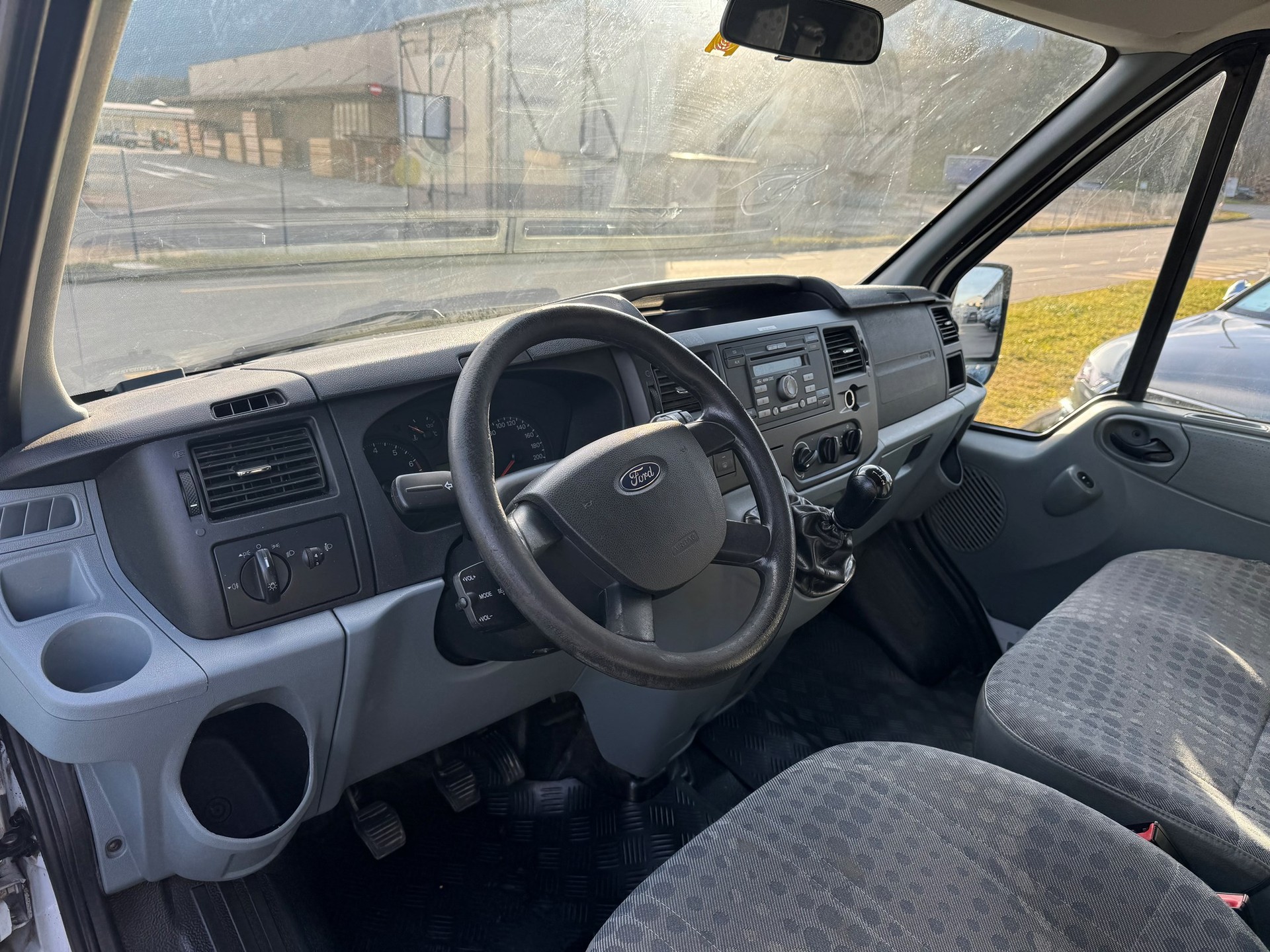 FORD Transit 2.3 B 330 S-image-10