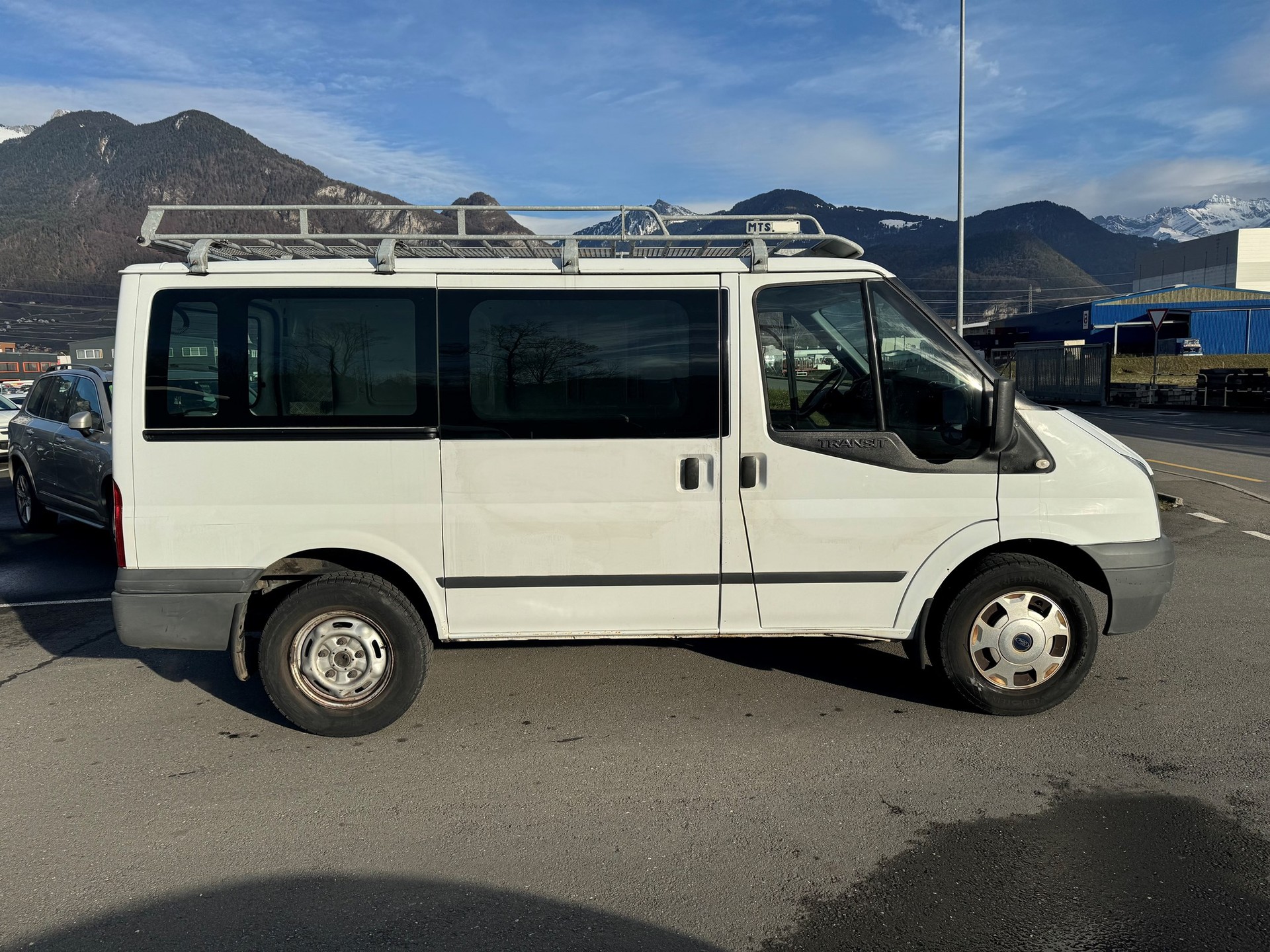 FORD Transit 2.3 B 330 S-showroom-element-3