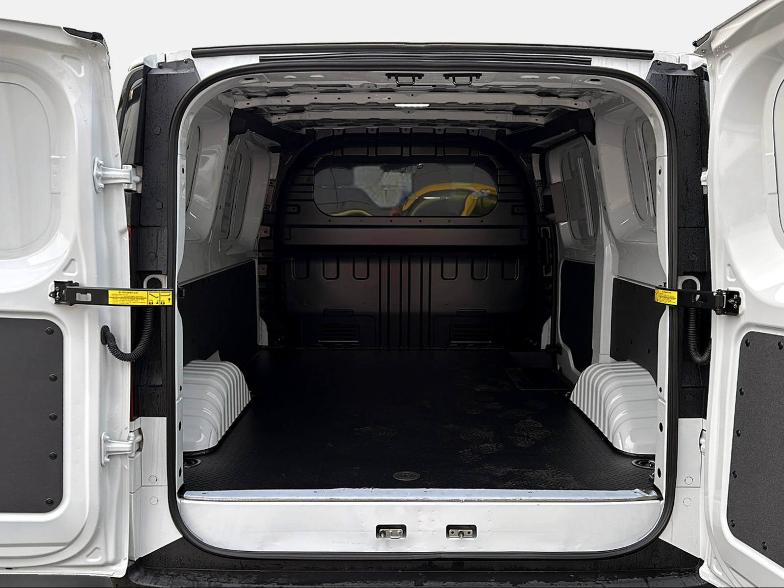 MAXUS eDeliver 7 Kaw. L1 E-Motor 77kWh-image-12