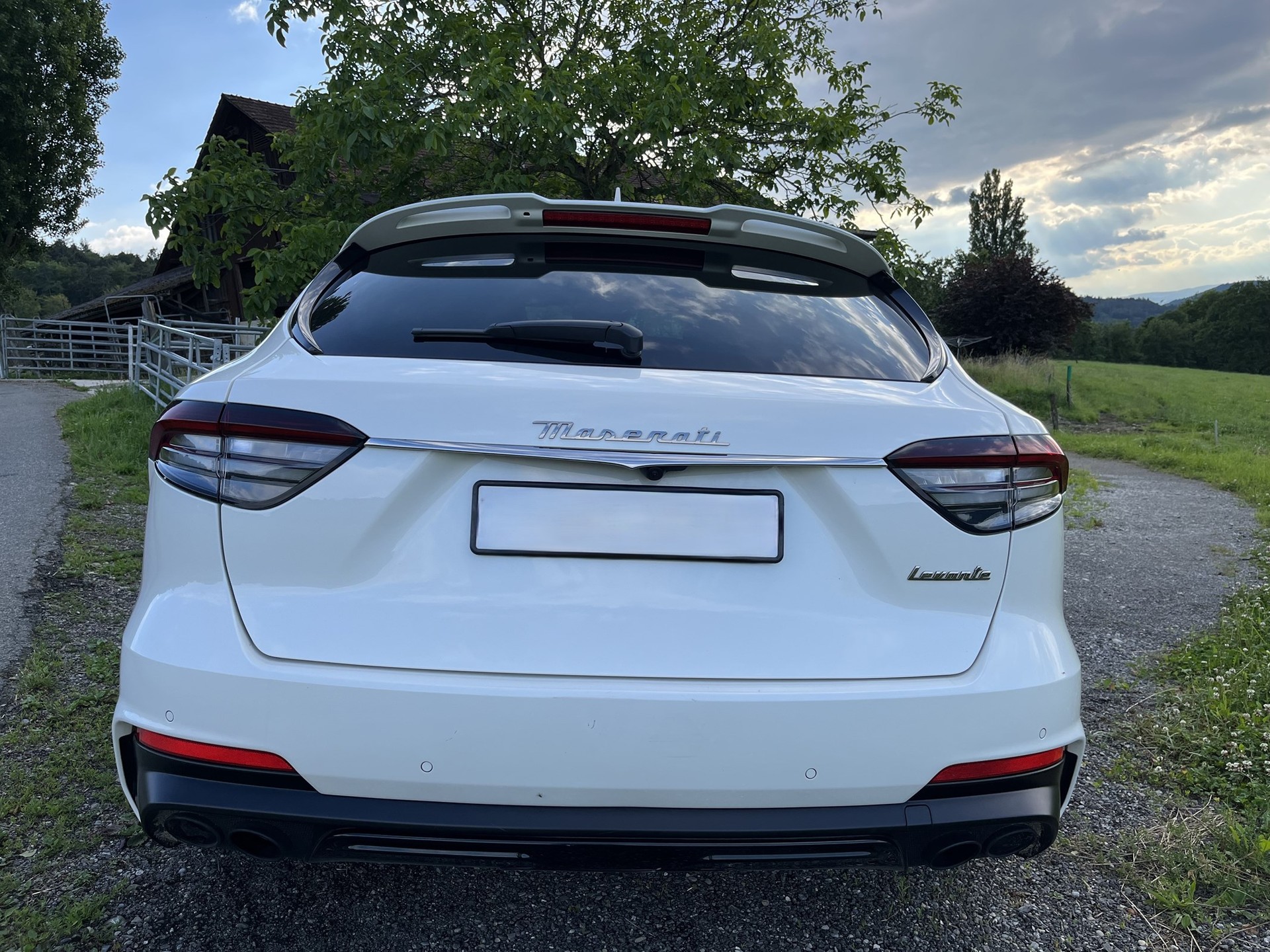 MASERATI Levante 2.0 MHEV GT Hybrid Automatica-image-19