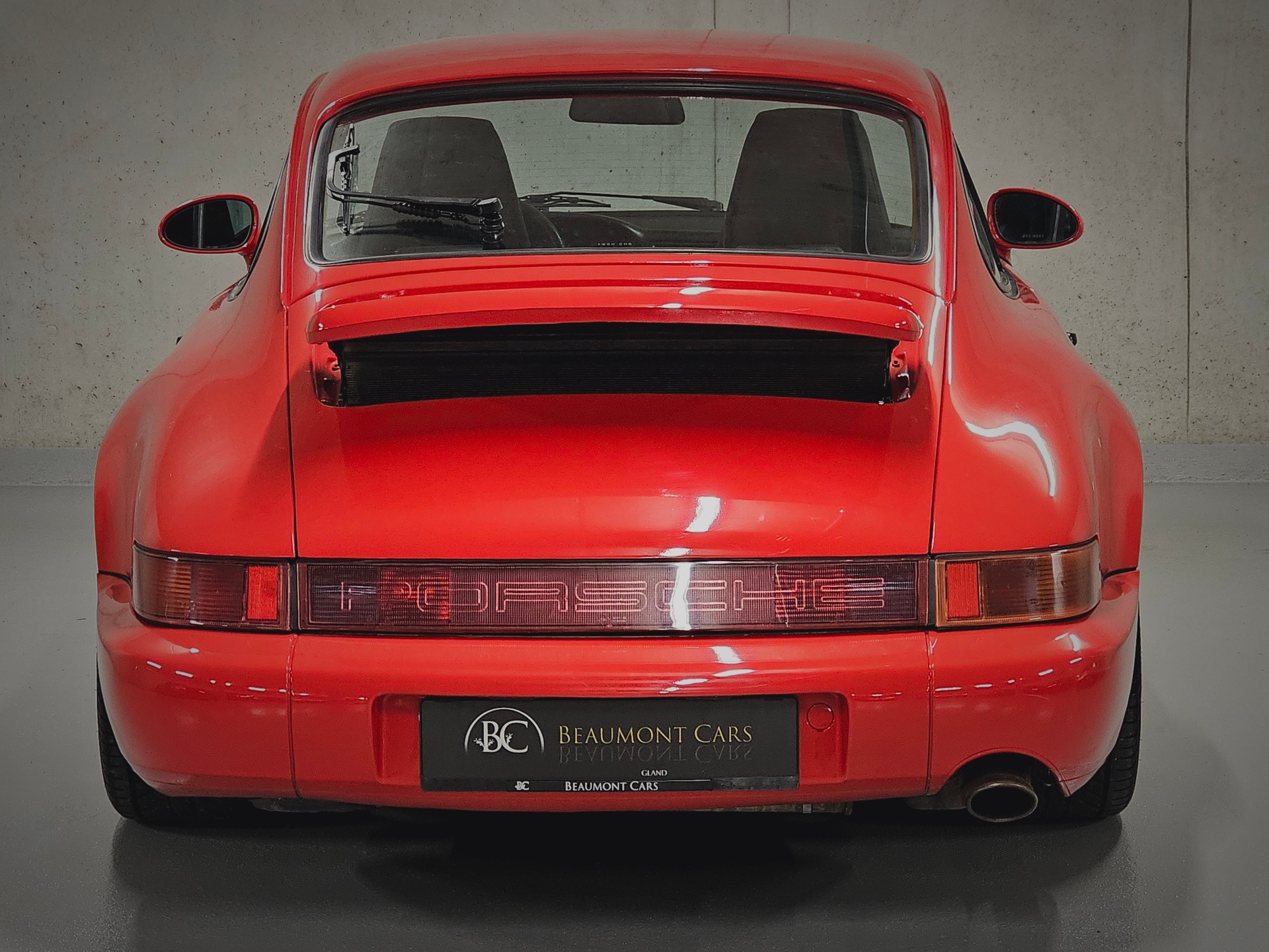 PORSCHE 911 Carrera 2-image-17
