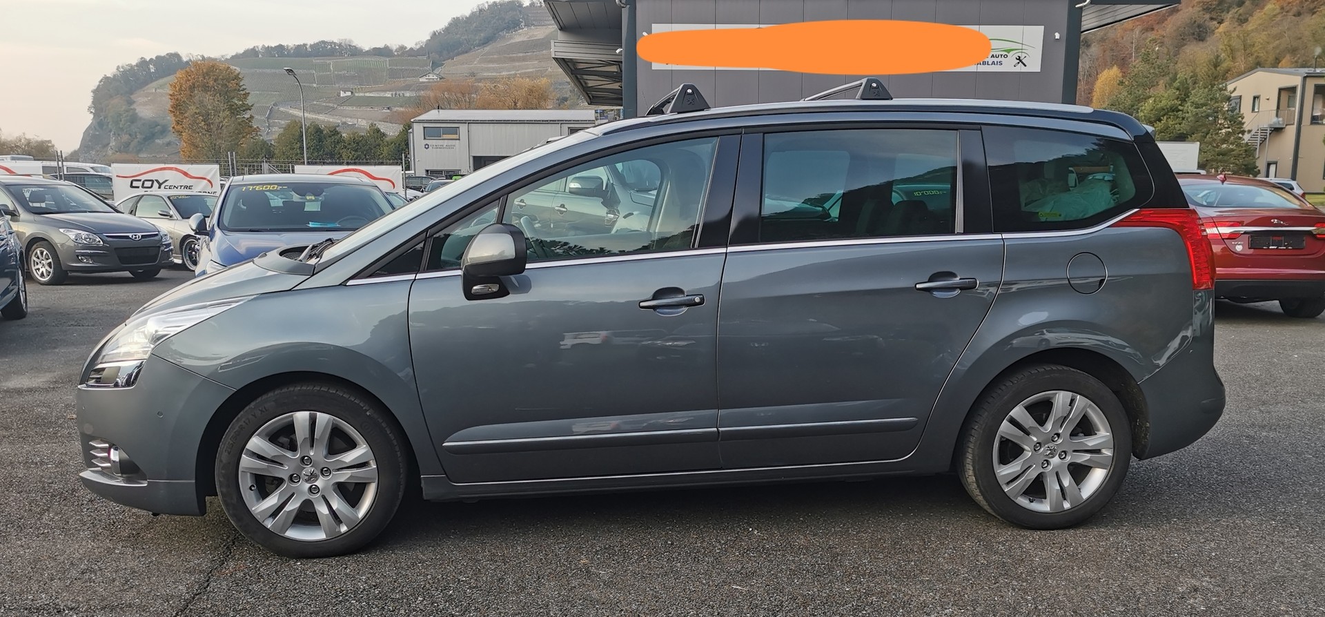 PEUGEOT 5008 1.6 16V T Sport Pack Automatic-image-1