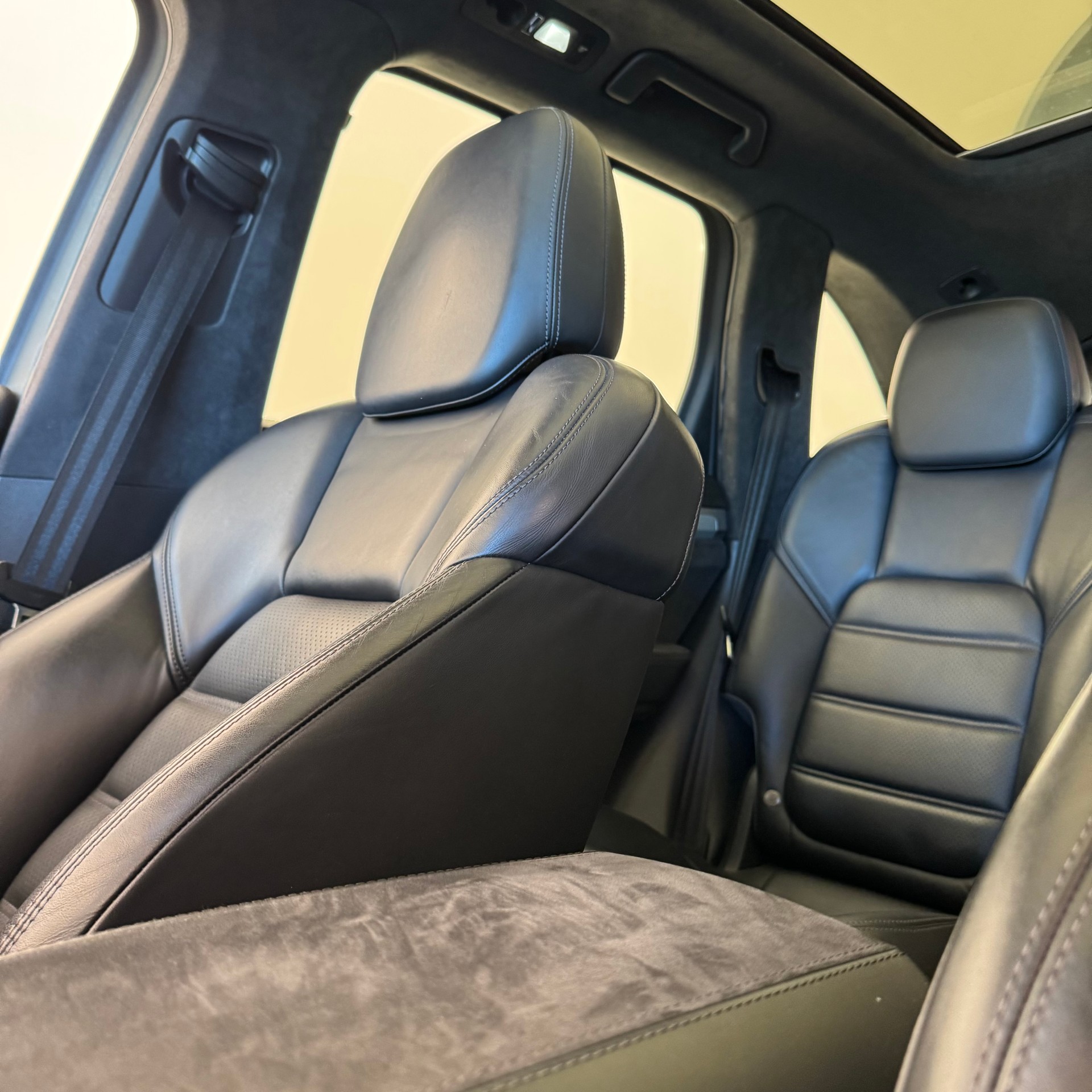 PORSCHE Cayenne GTS-image-7