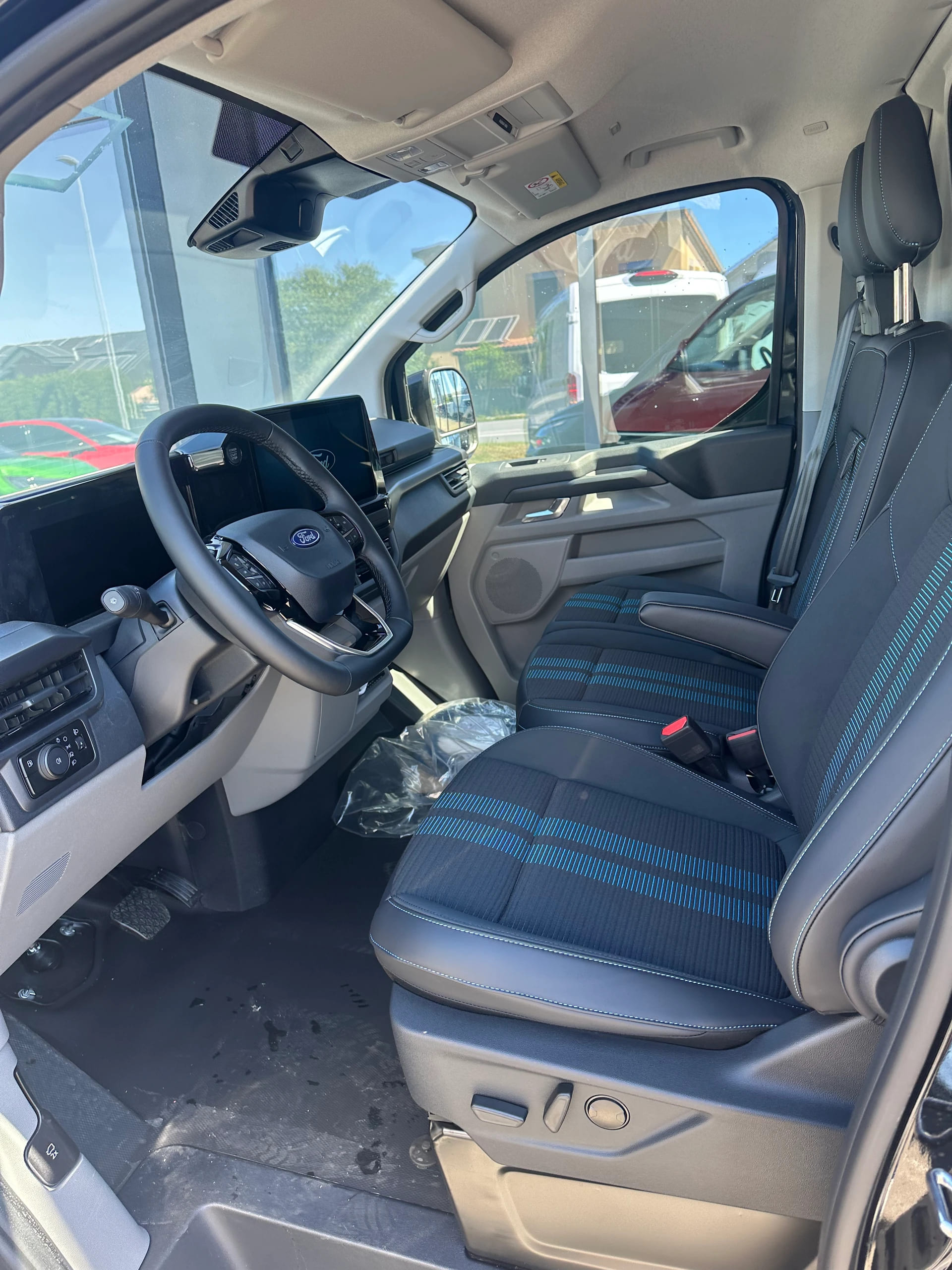 FORD Transit Custom Van 320 L1 2.5 Durat Sport/PHEV/Aut.-image-9