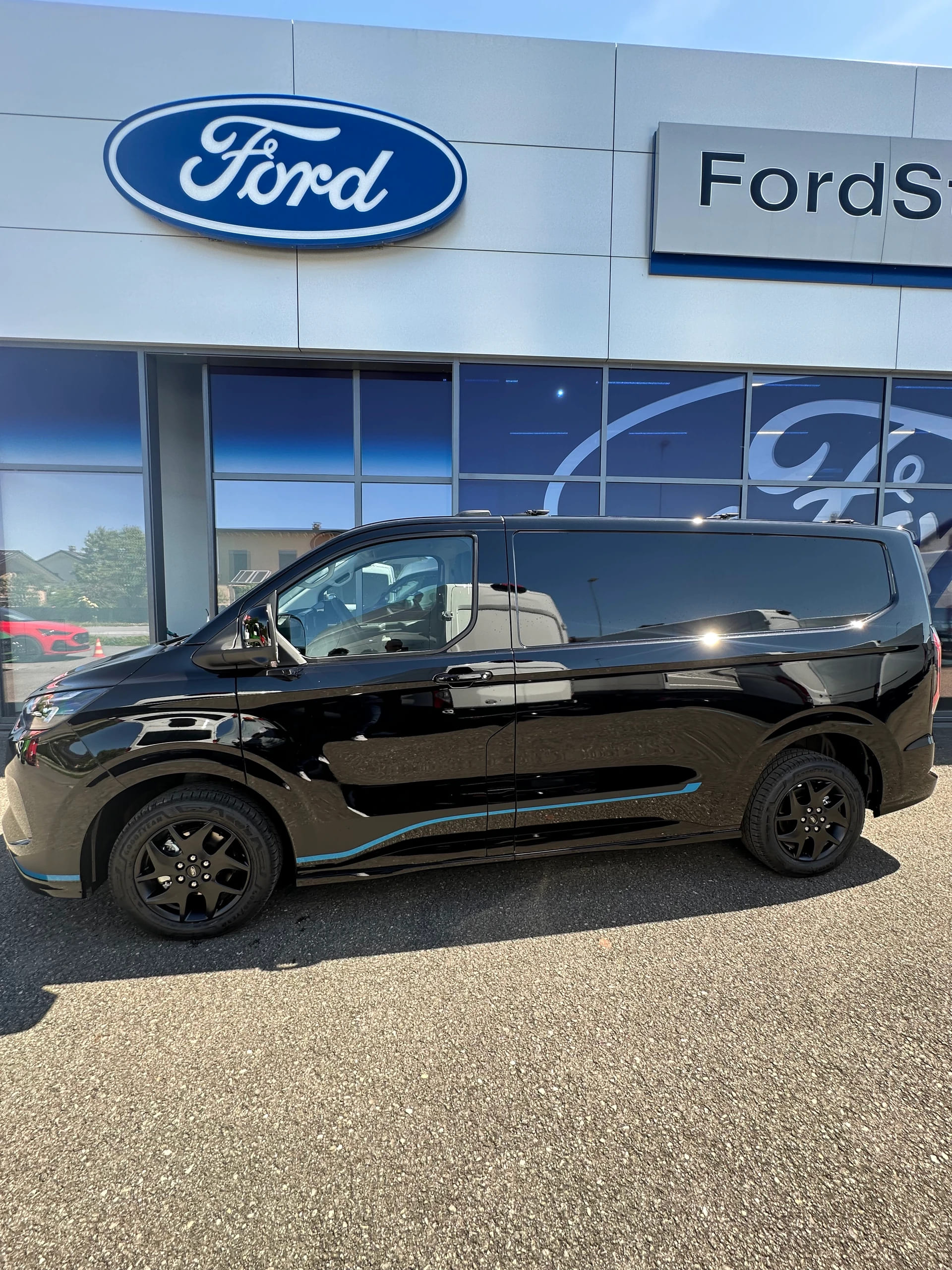 FORD Transit Custom Van 320 L1 2.5 Durat Sport/PHEV/Aut.-image-2